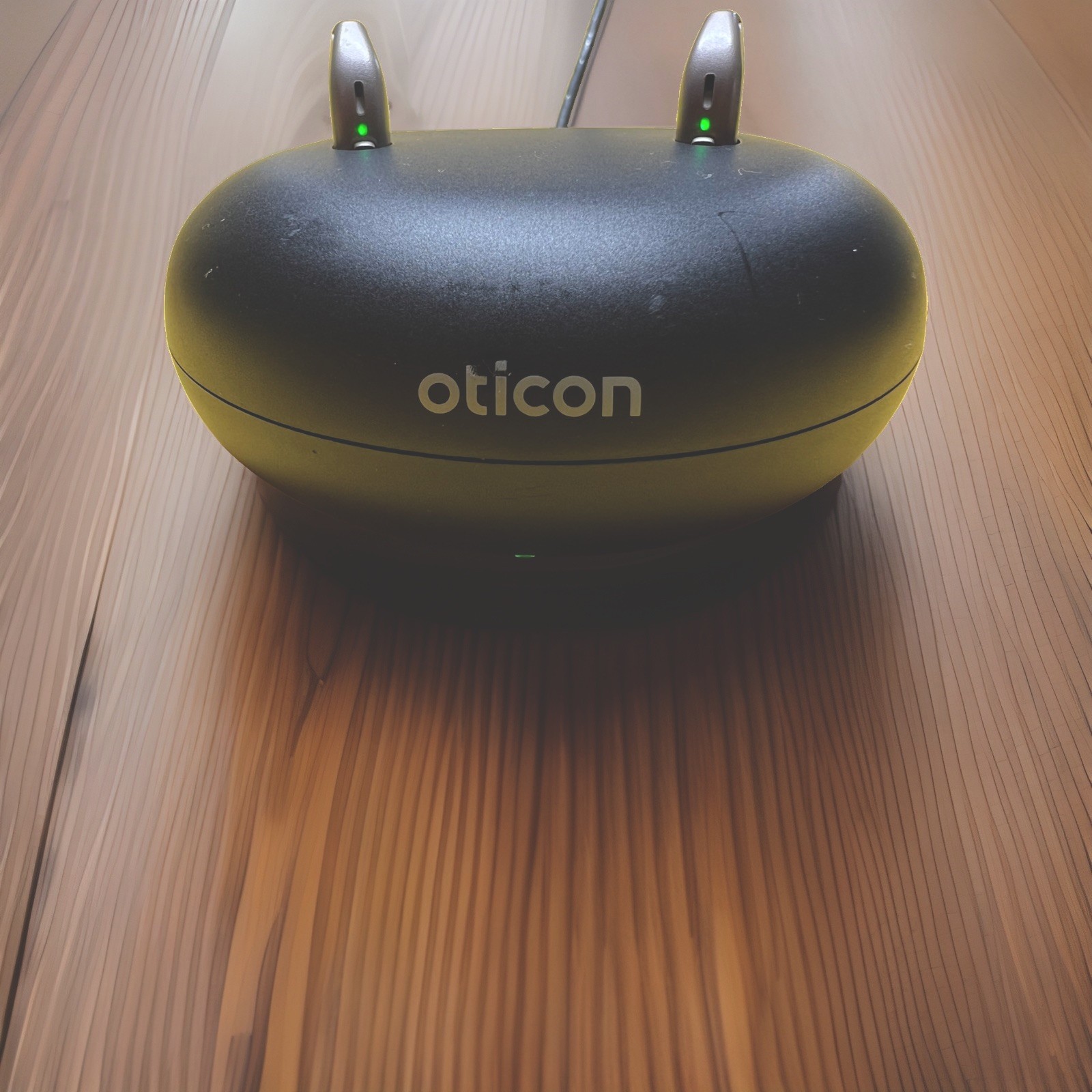 Oticon Real 1 miniRITE R Rechargeable RIC Bluetooth Hearing Aids w/ Charger