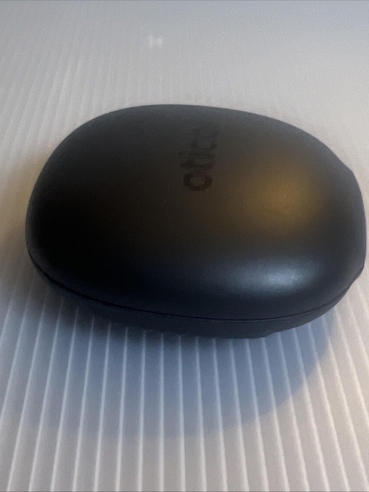 OTICON Hearing Aid Clamshell Hard Case w/ Cleaning Tool