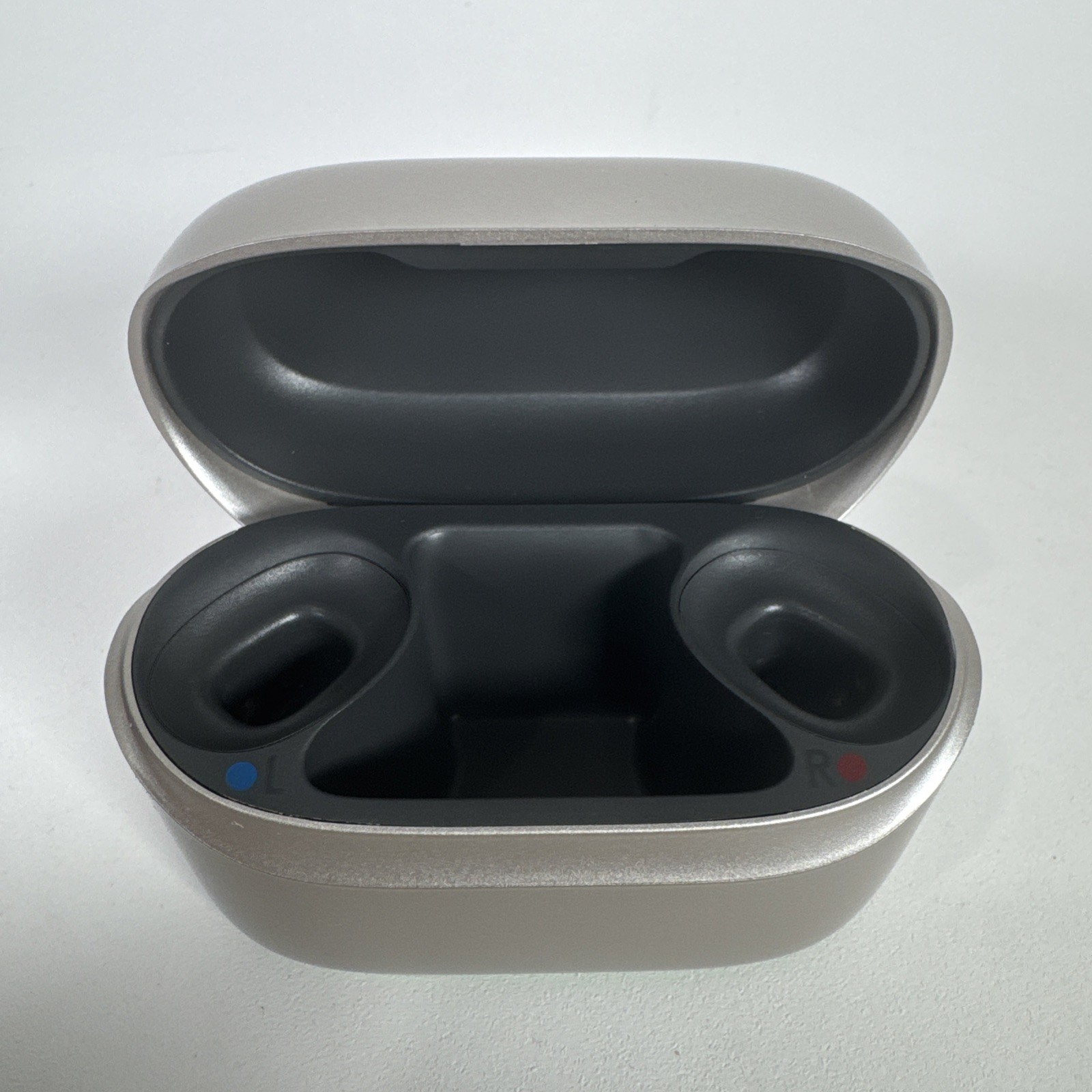 Phonak Charger Case RIC I – Compatible with Audéo R Hearing Aids – Excellent!