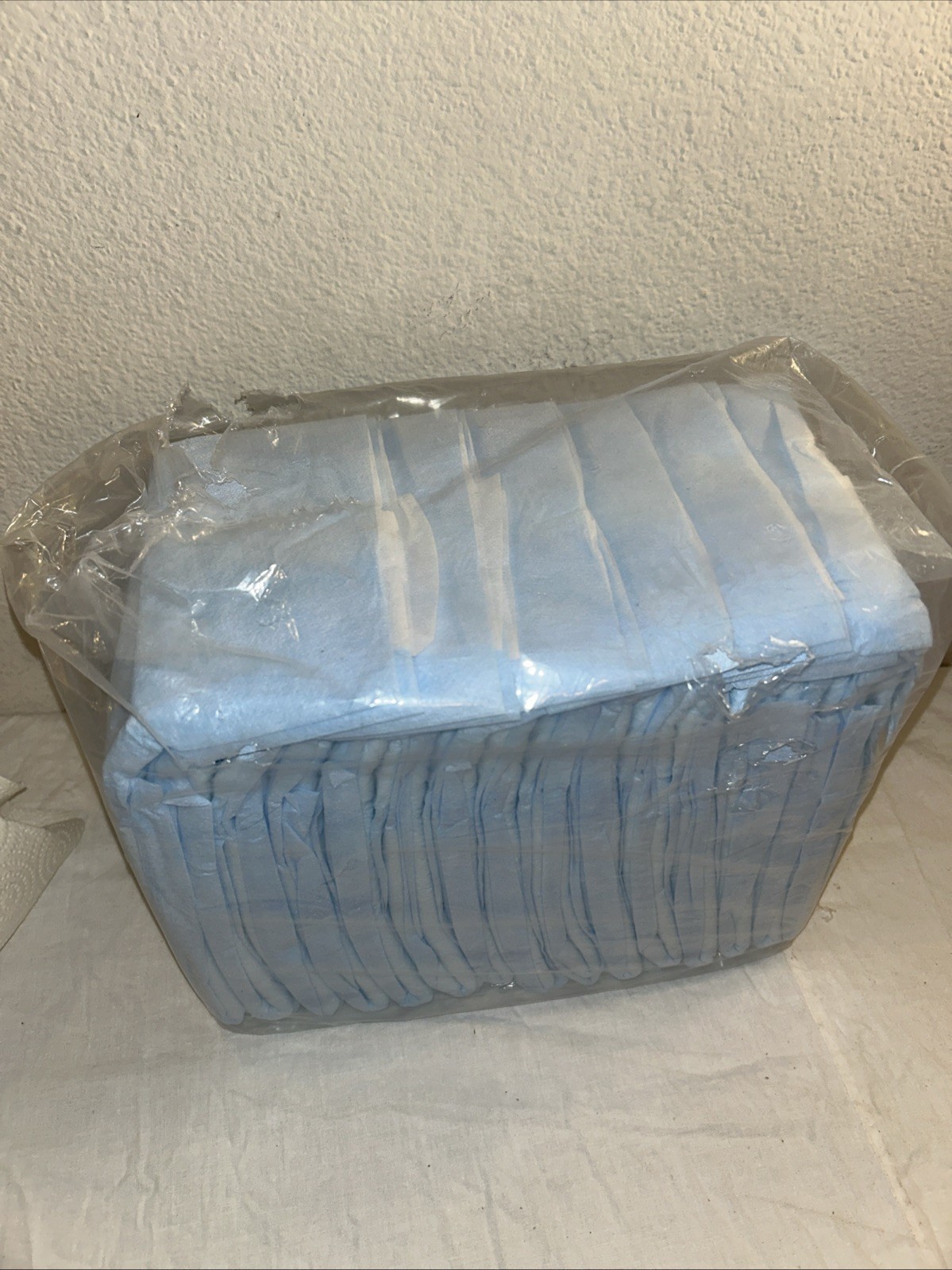 Pack of 15 Disposable Underpads Bed Pads Chux Waterproof Incontinence Blue
