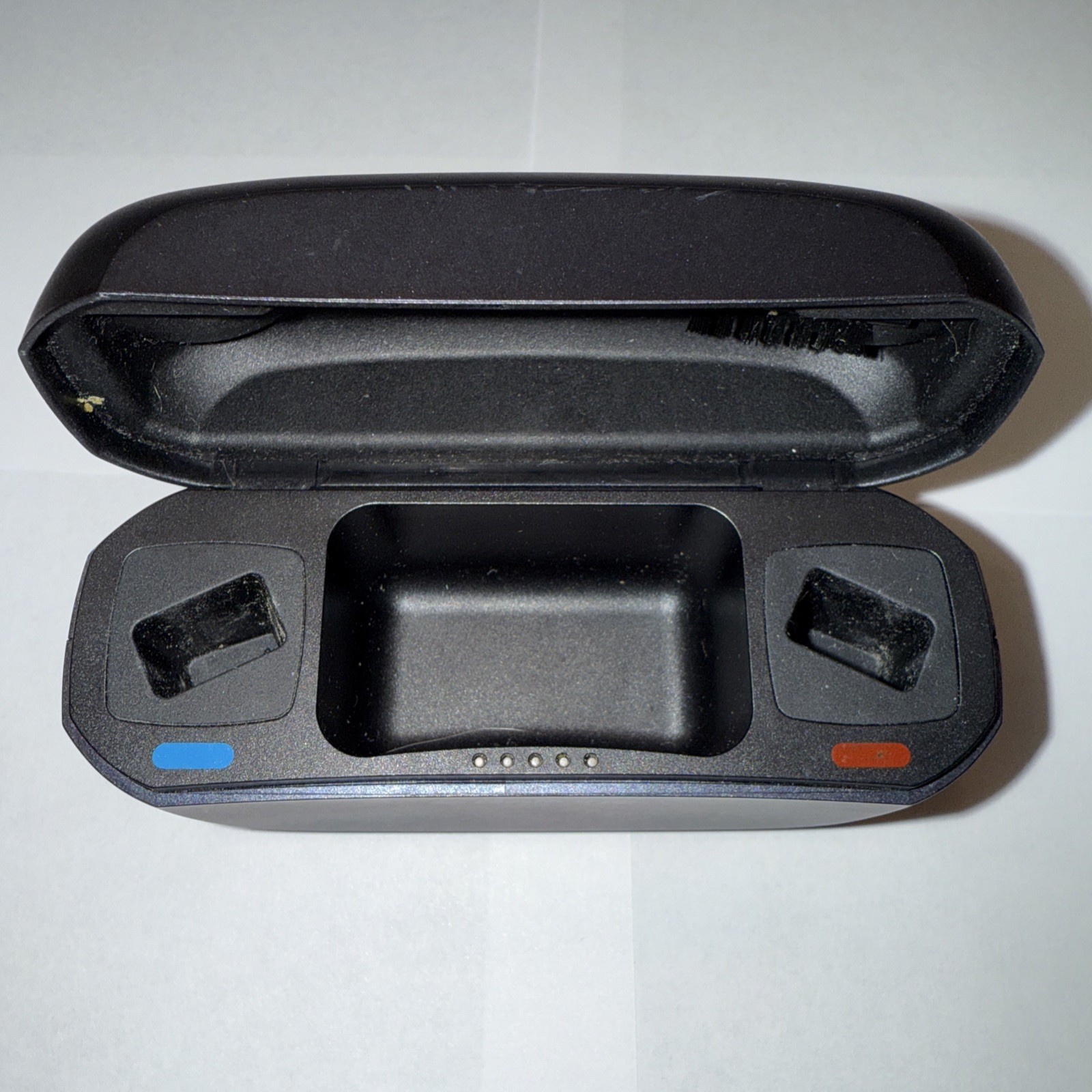 Beltone C-1 Hearing Aids w/ Charger Case, OEM Wall Charger & Cord Tested Working
