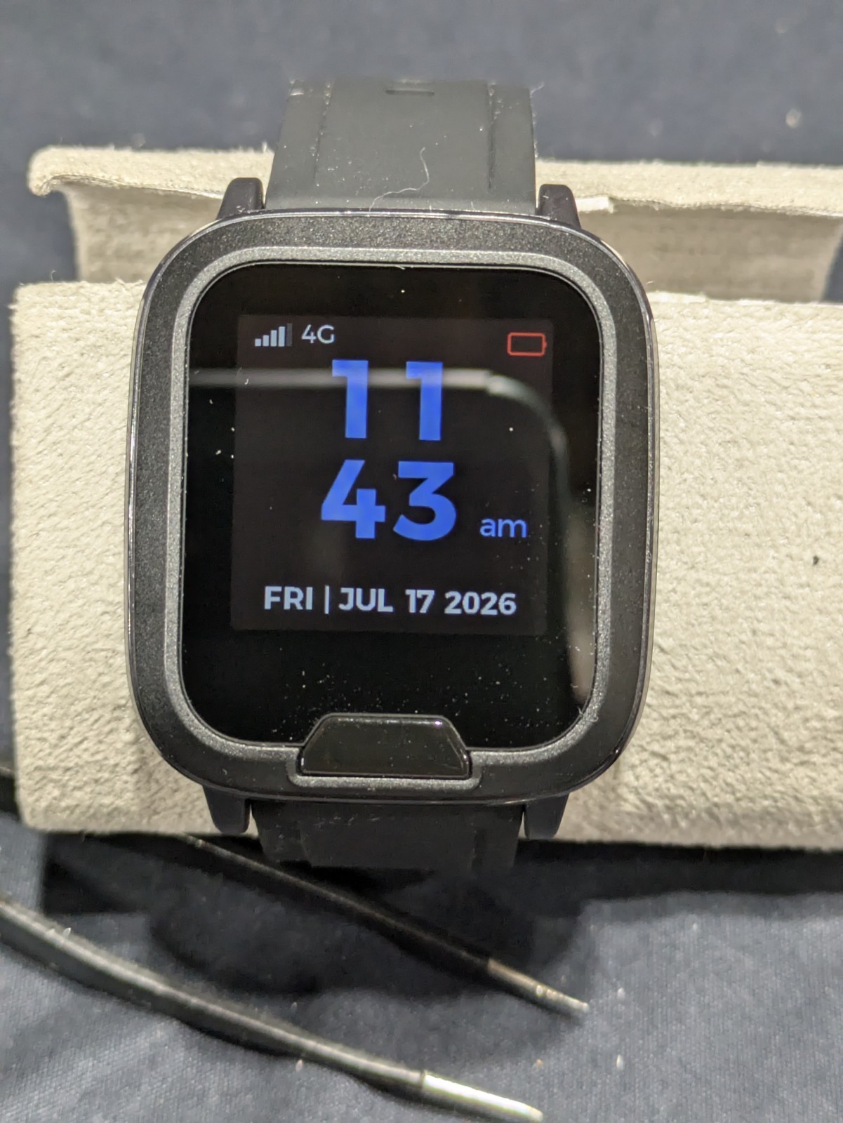 New IOB Lifeline Senior SOS GPS Smart Watch Heart Rate Medical Alert Watch