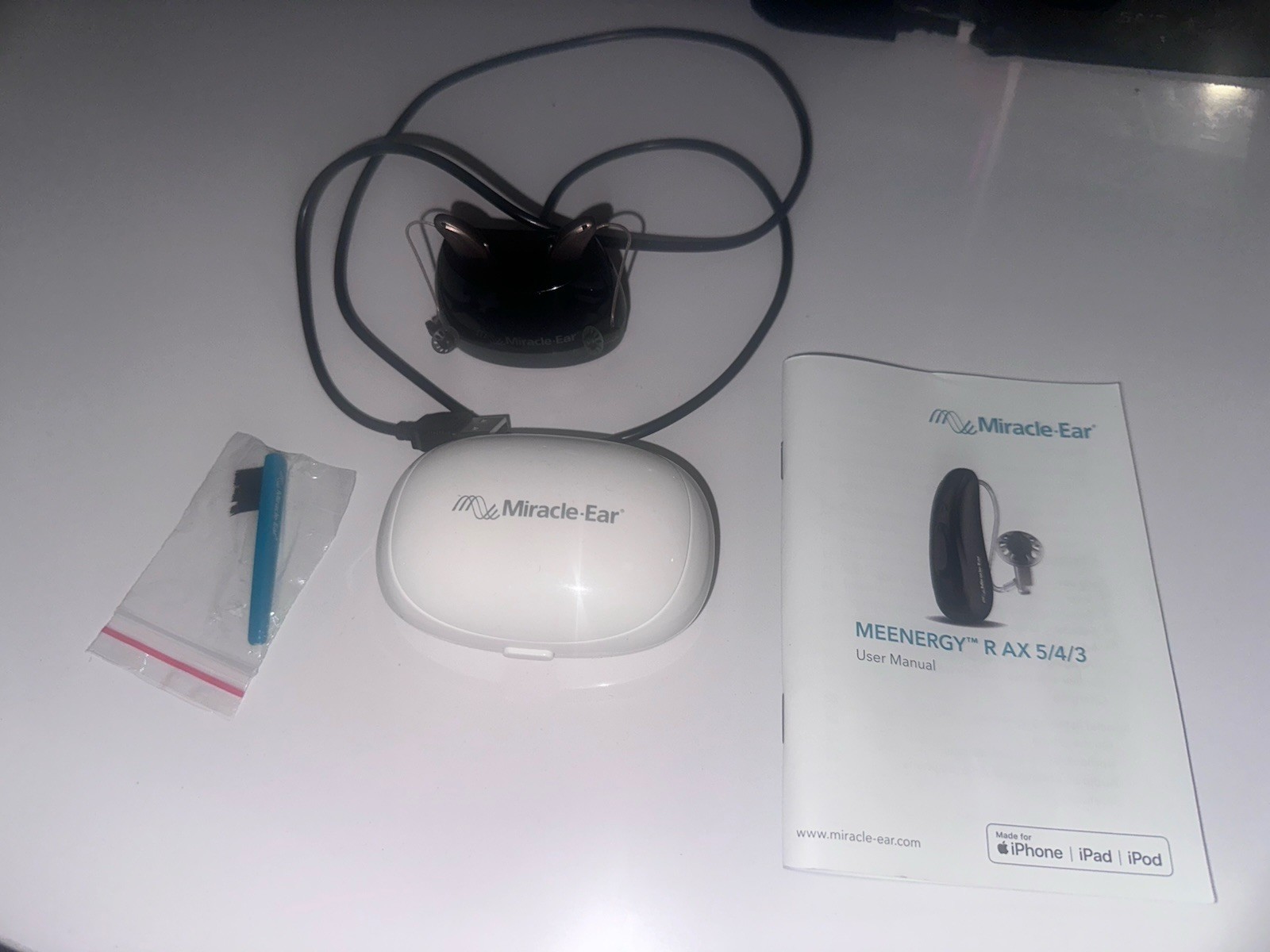 Miracle-Ear MECHARGE RIC Hearing Aids and Charger Dock