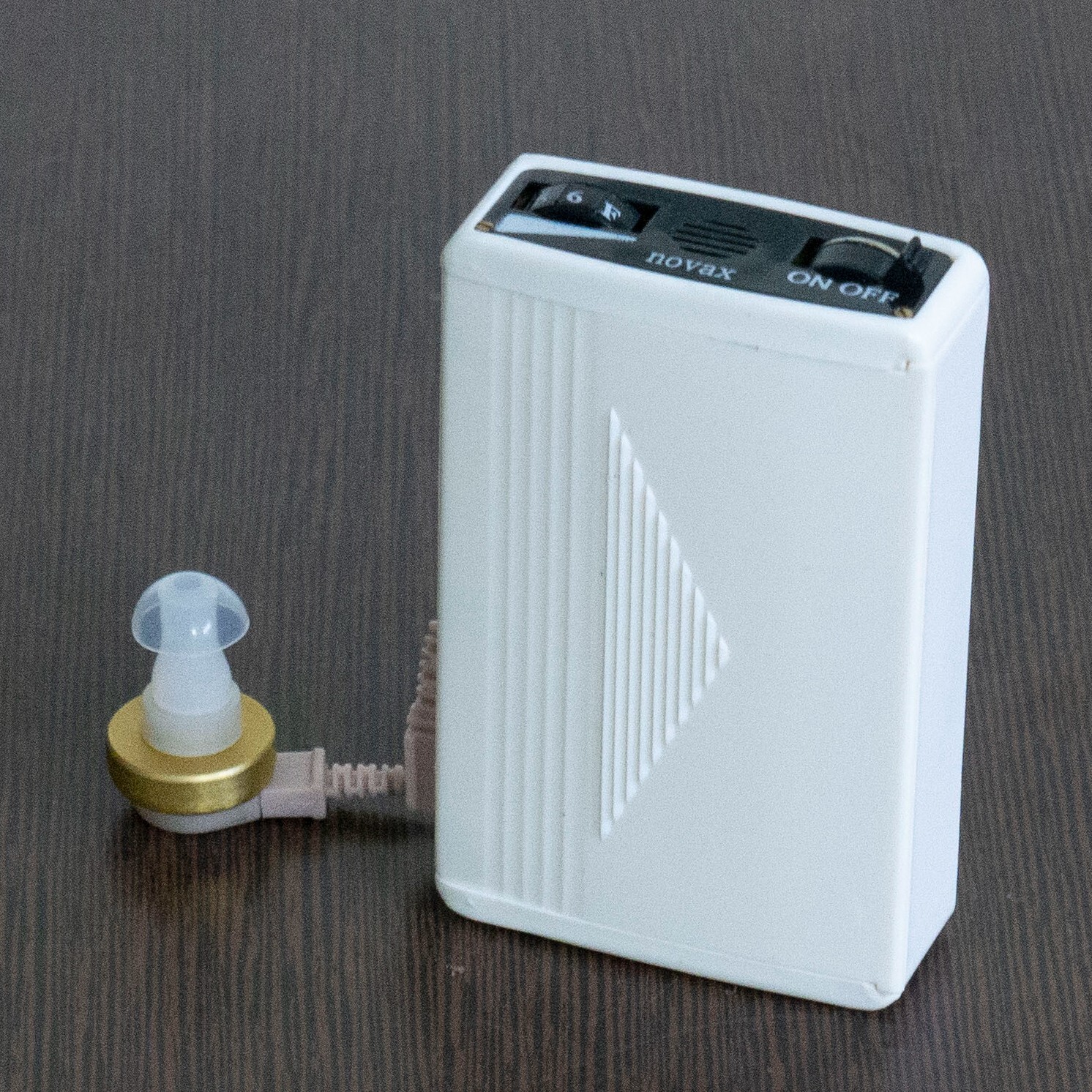 FCS Pocket high power Body worn hearing Aid for Moderate to Severe Hearing Loss