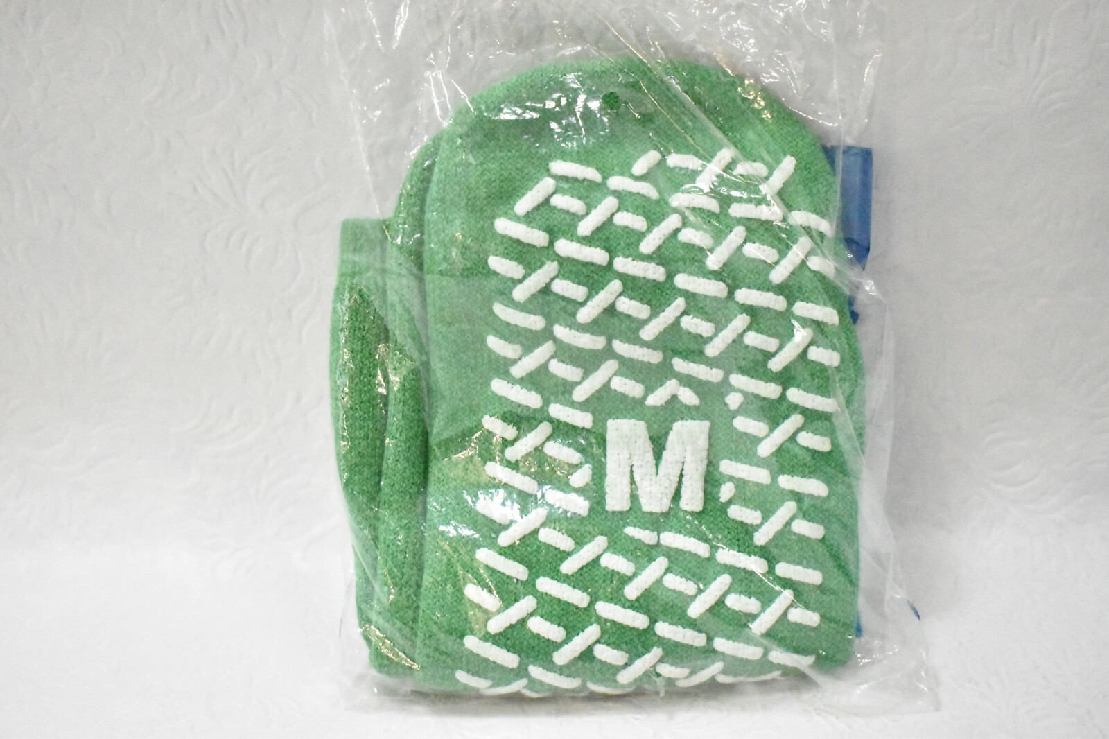 Medline Socks Skid-Resistant Green Size Medium Adult