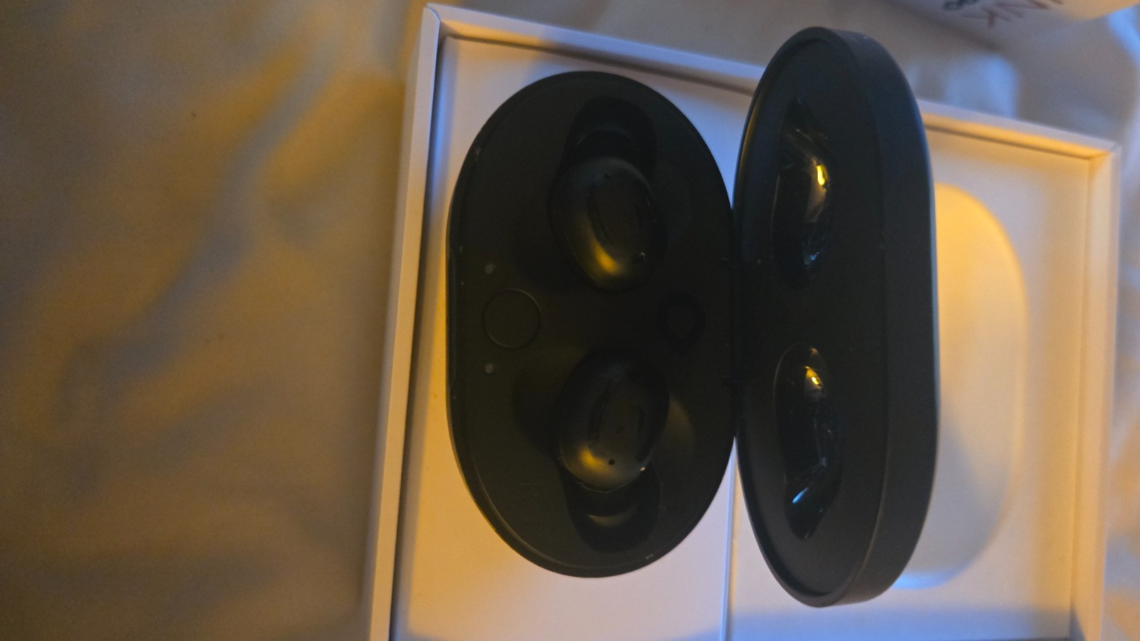 Brand New Sealed – Link by Eargo OTC Adult Hearing Aids (iOS/Android)