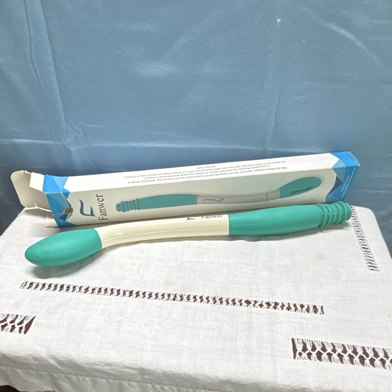 Fanwer Long Reach Toilet Tissue Aid Comfort Wiper Tool, Green/White