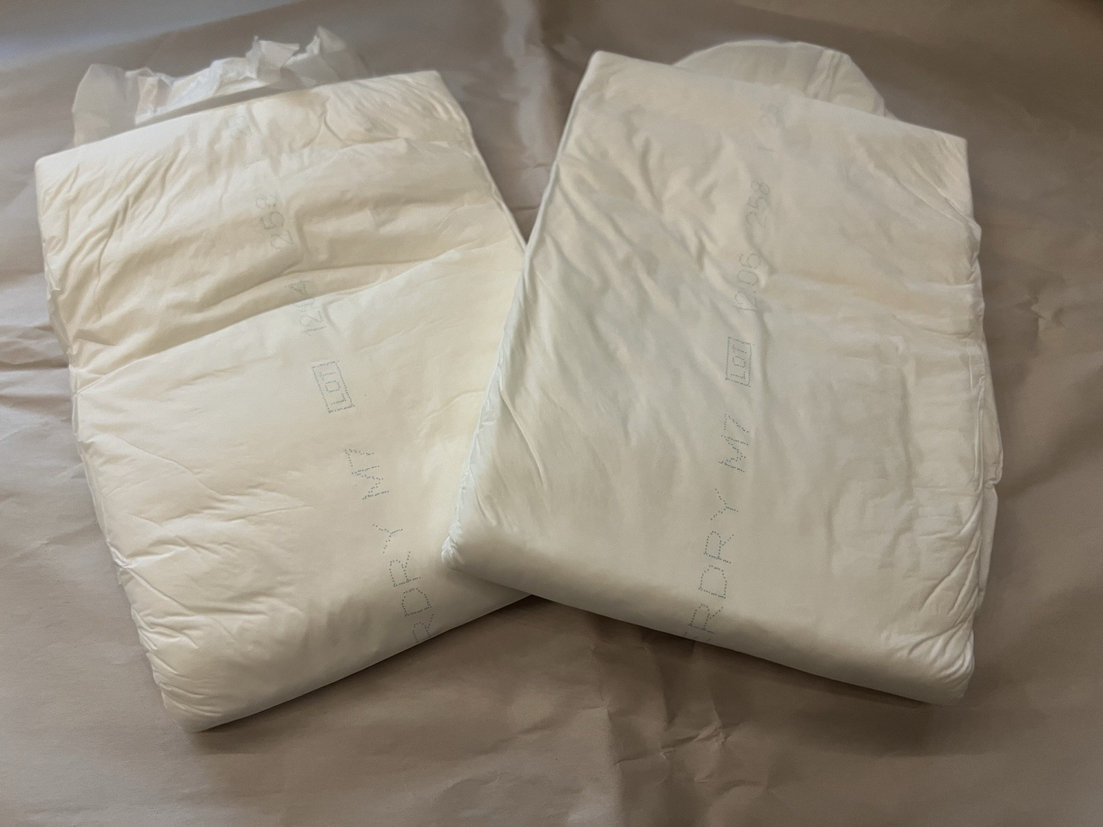 BetterDry Day M7 Adult Diapers with Plastic Backing, Size Medium, 2 Pack Sample