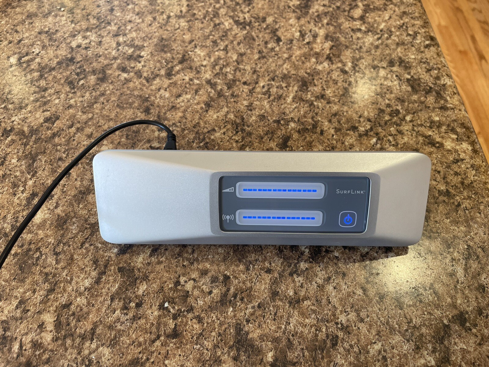Surf Link Media 2 Model 200 Hearing Aid Streaming Device. No Manual Or Remote
