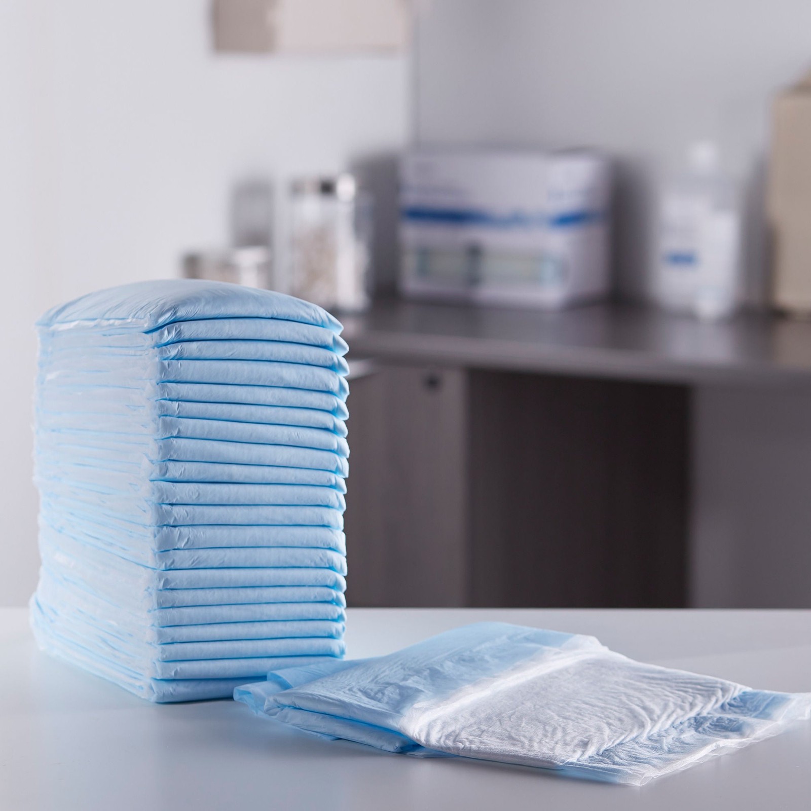 25 McKesson Moderate Absorbency Adult Bed Pad Disposable Incontinence Underpads