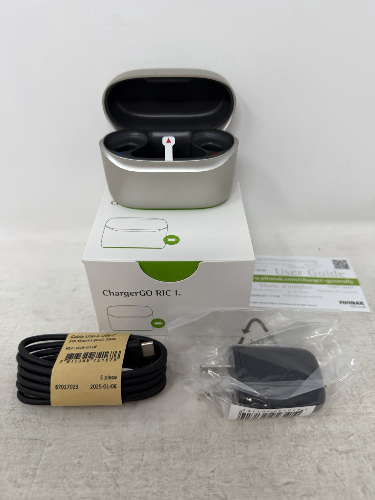 Phonak ChargerGo RIC I Infinio with Power Cord & Wall Adapter