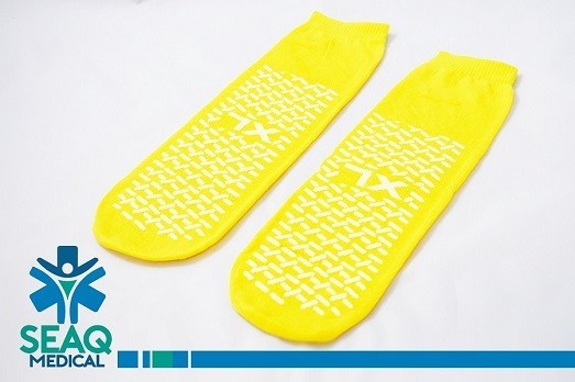 Fall Prevention Non Slip Medical Socks – Anti Slippery Grip – 3 Pack Std size