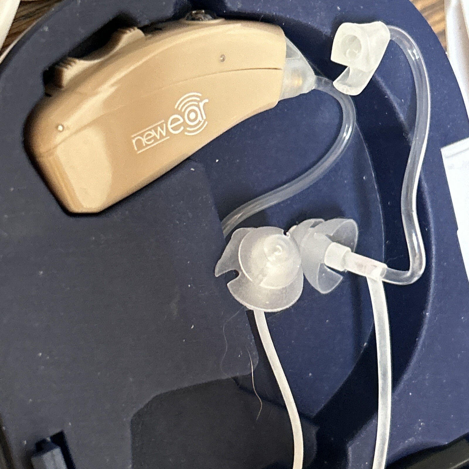 Medca/new ear one Hearing Amplifier Model LY351 Rechargeable