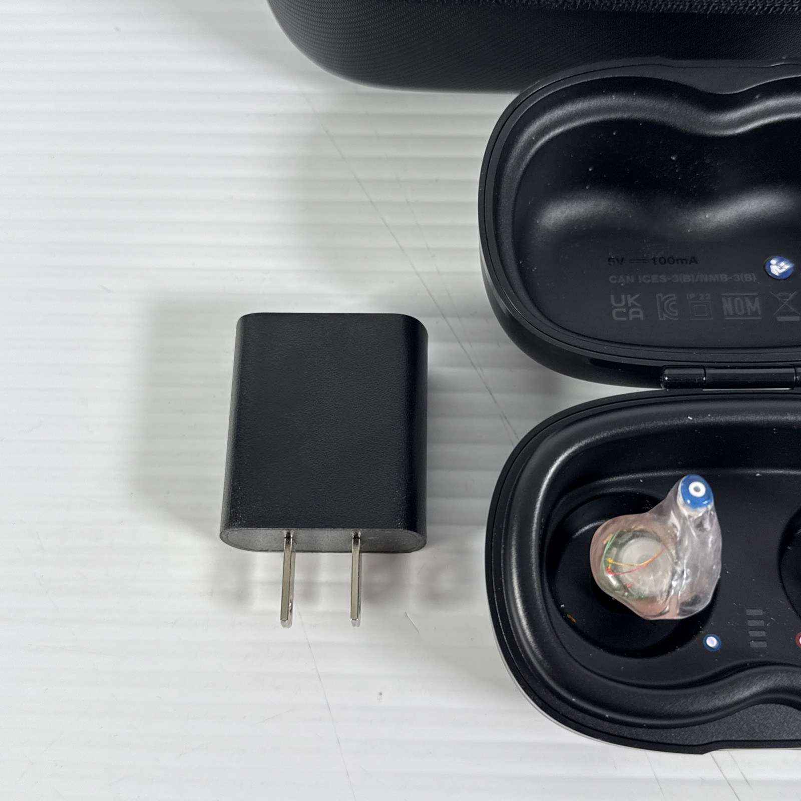 STARKEY GENESIS AI 24 ITC R Hearing Aids Pair & Charging Case Bluetooth