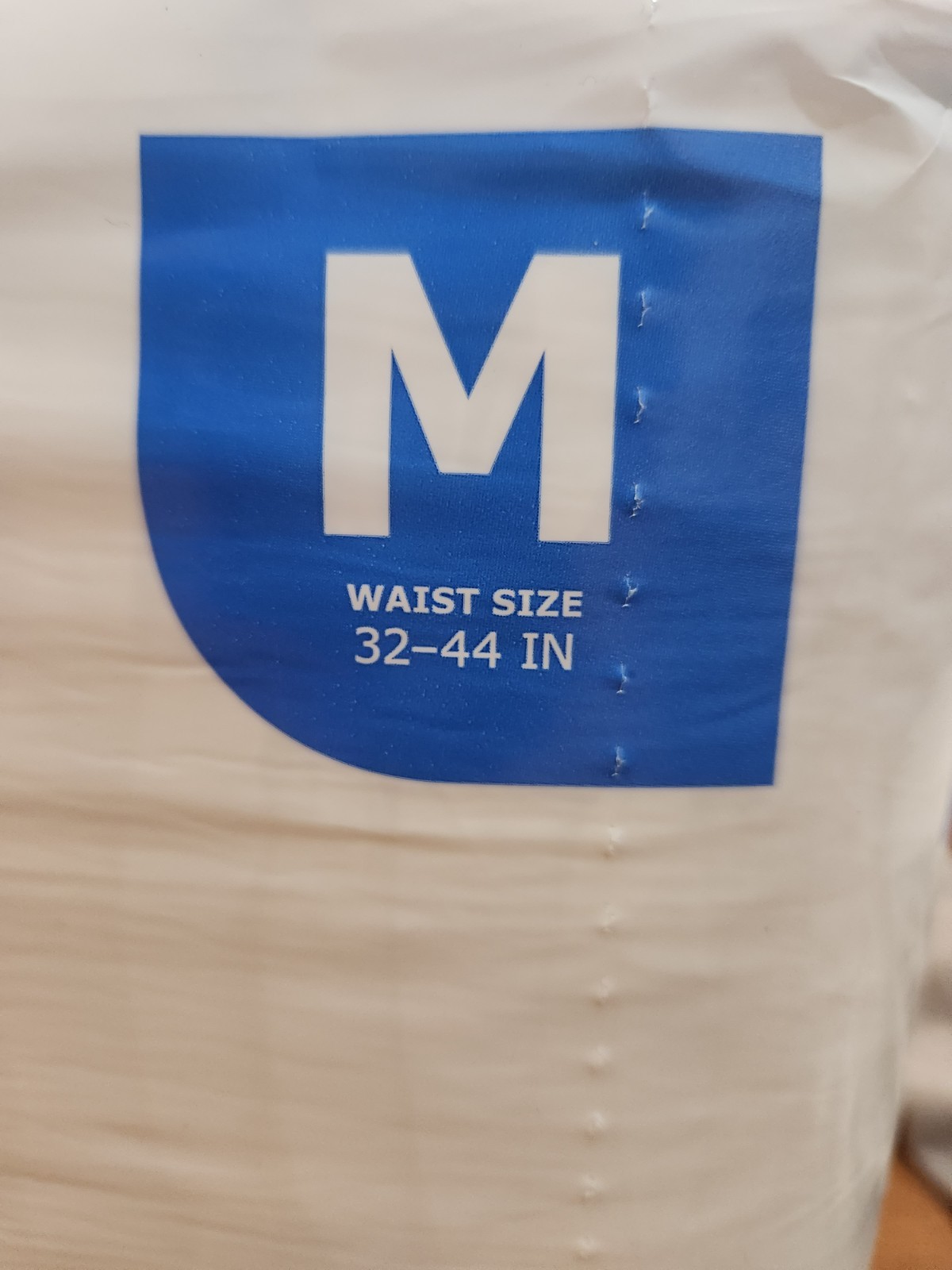 3×16=48 McKesson #BR30643 Moderate Absorbency Adult Disposable Cloth Diapers M