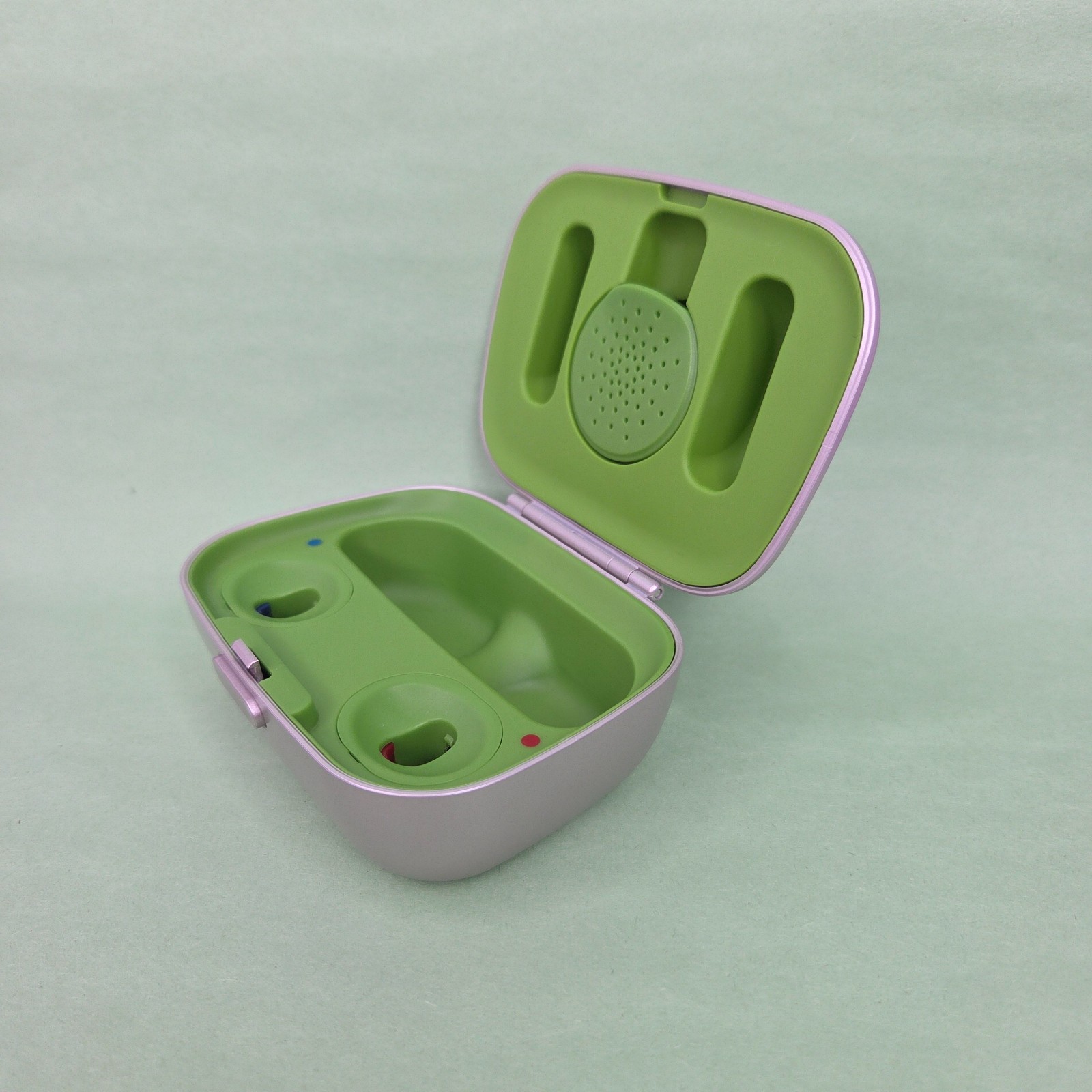 Phonak Charger Case Combi 2 Sonova AG 2024 Model Salvaged fair condition!