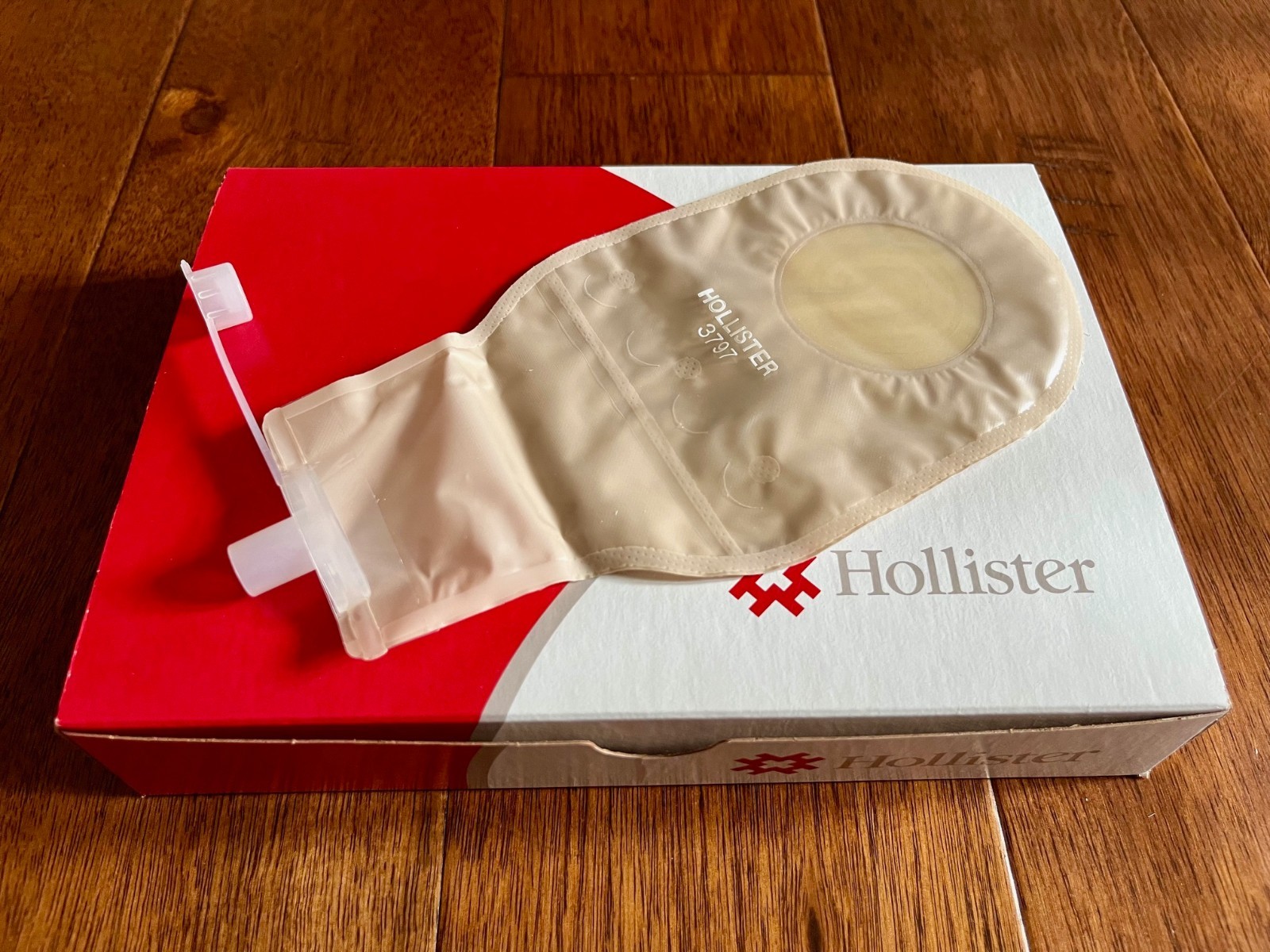 Box of 10 Hollister REF 3797 Pouchkins Pediatric Urostomy/Ostomy Pouch -EXP 5/30