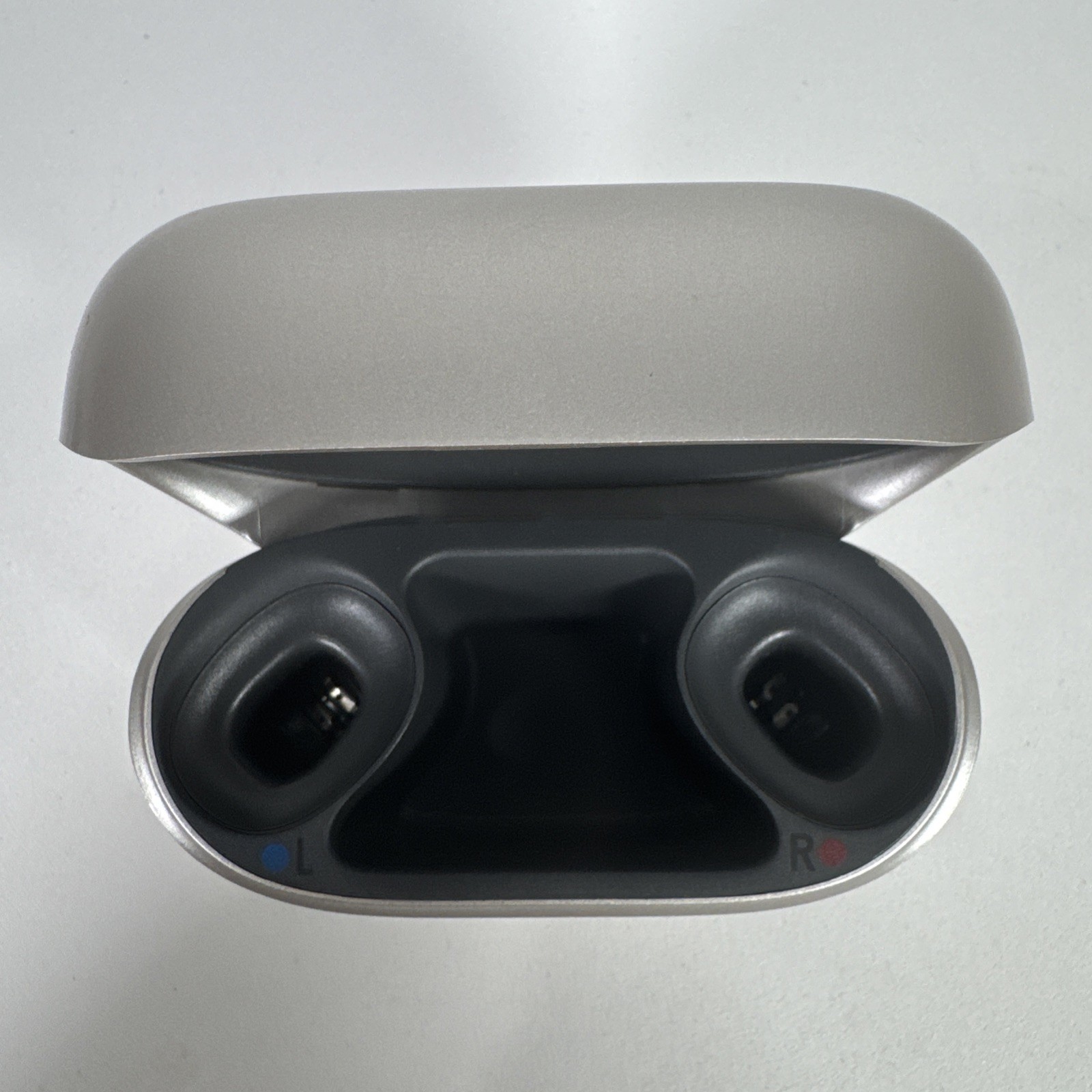 Phonak Charger Case RIC I – Compatible with Audéo R Hearing Aids – Excellent!