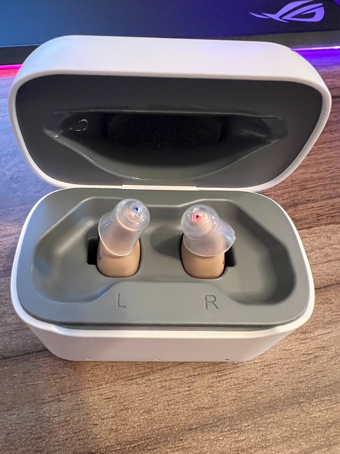 The Hearing Co. CIC OTC Digital Rechargeable Hearing Device LF11 Header Beige