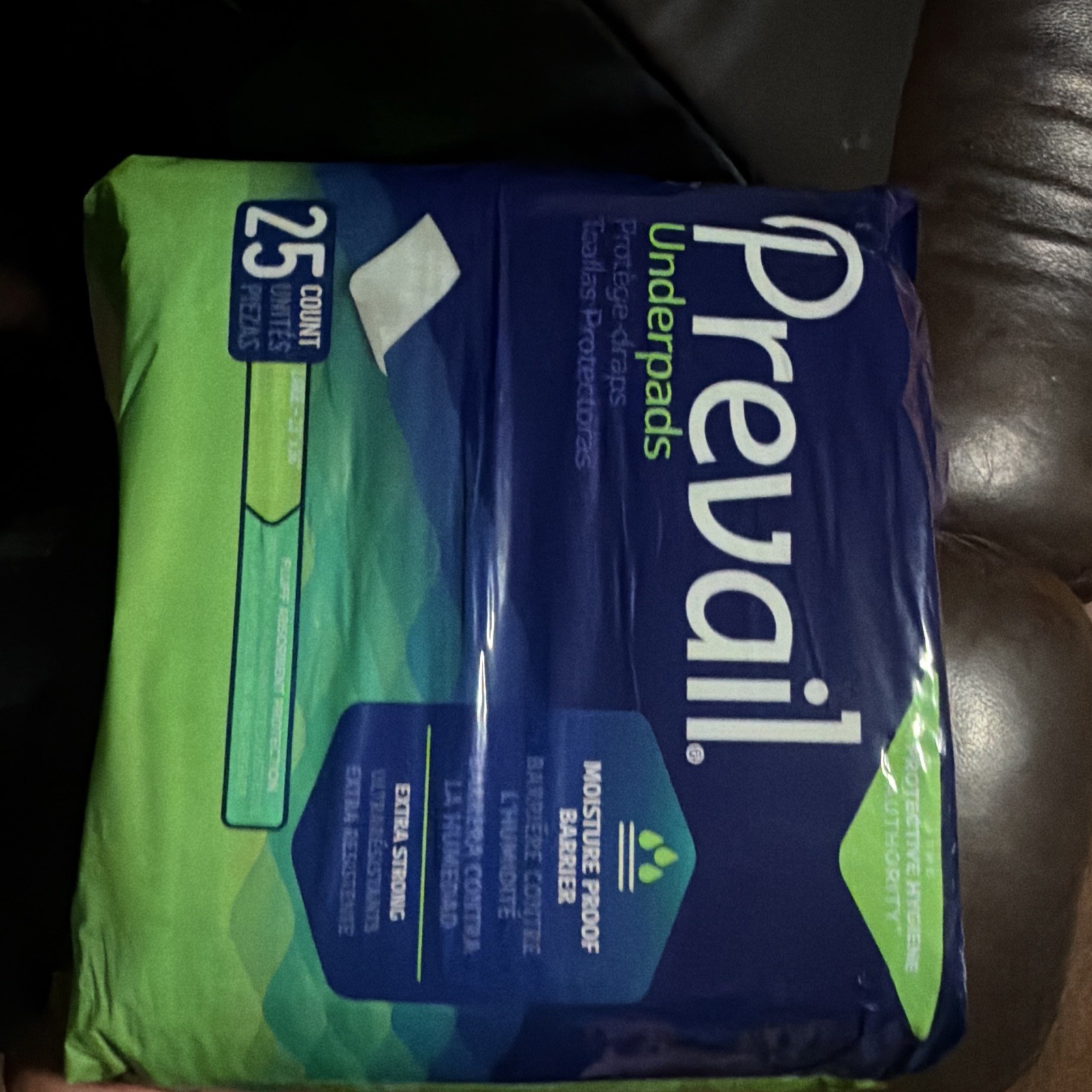 Prevail Underpads Extra Strong Large 23 x 36 in Moisture Proof, 25 Count