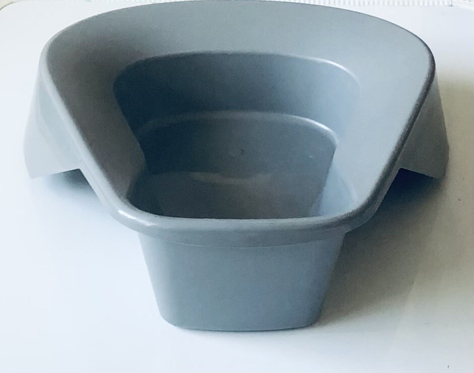 5 Pc Pontoon Bedpan Graphite Stackable/Gray/Weight Capacity of 250 lbs/14″LX11″W