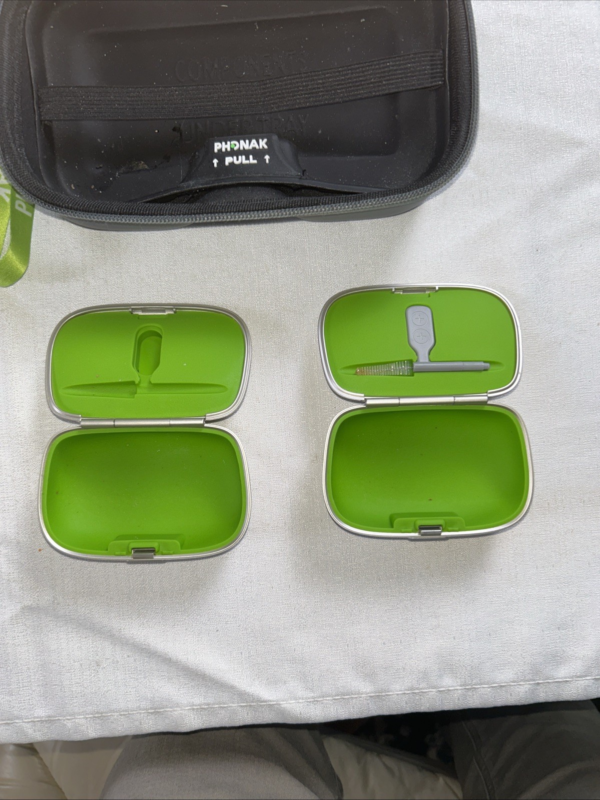 PHONAK Hearing Aid Clamshell Hard Soft Case Travel & Hearing Aid Storage Cases