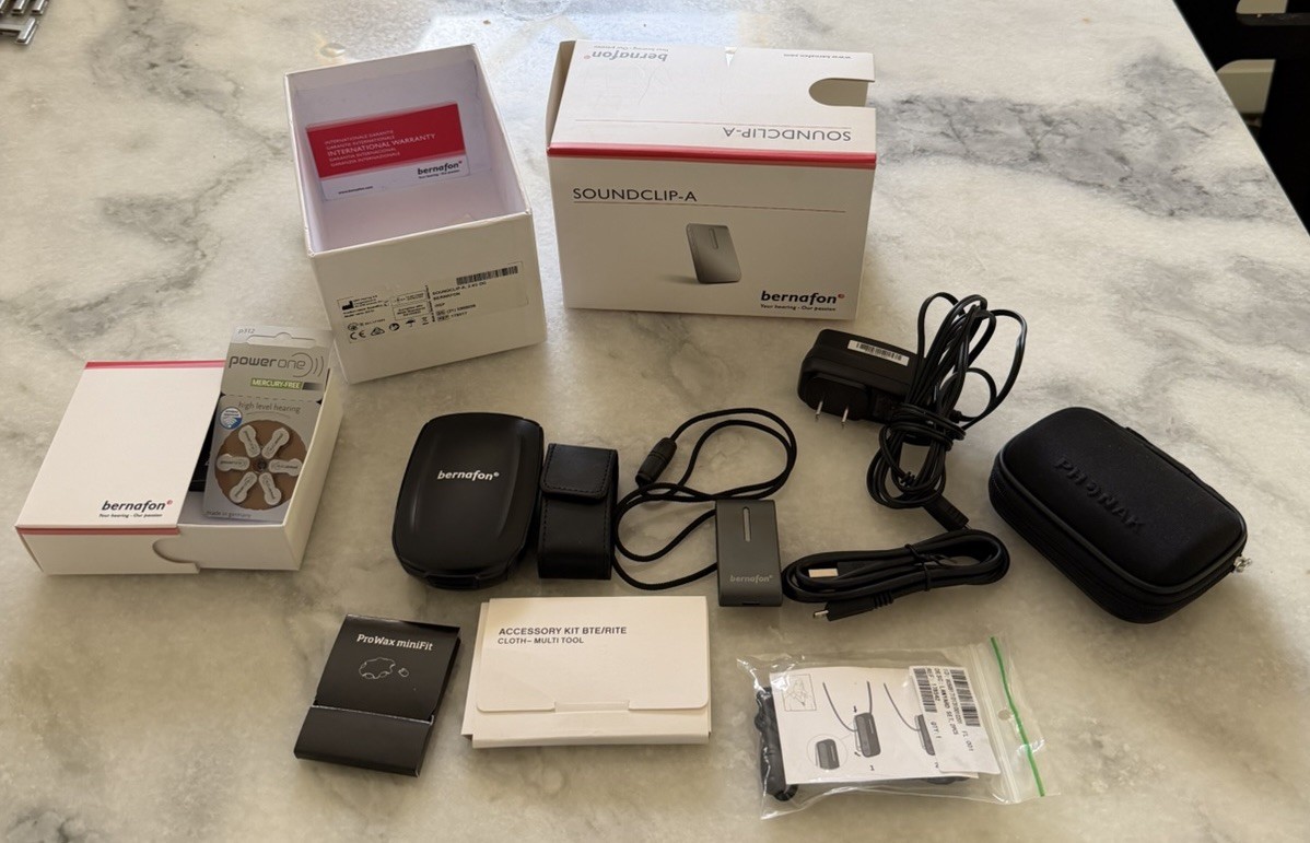 Bernafon SBA Hearing Sound Clip-A Connector Model AC1A | Cords and Original Box