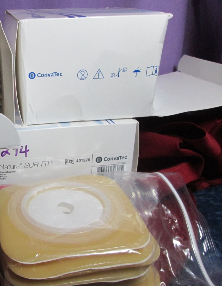 2 Boxes Of 10 Sur-Fit Natura Stomahesive Cut-to-Fit Wafers 401576 Have Been Cut
