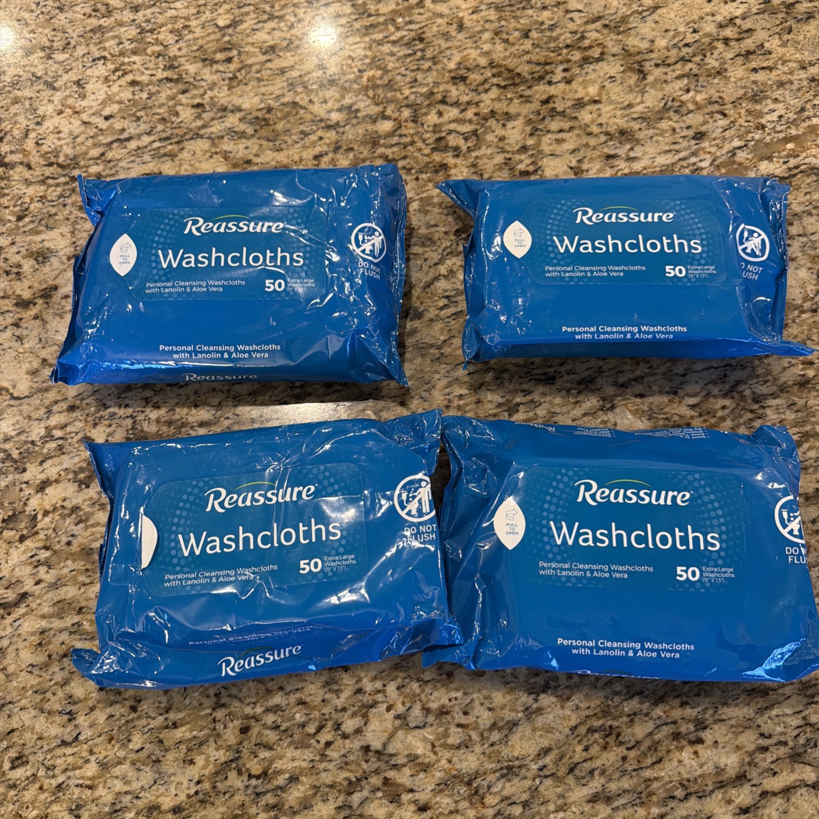 Reassure Personal Cleansing Wadcloths With Lanolin & Aloe Vera (200) 4 packs.