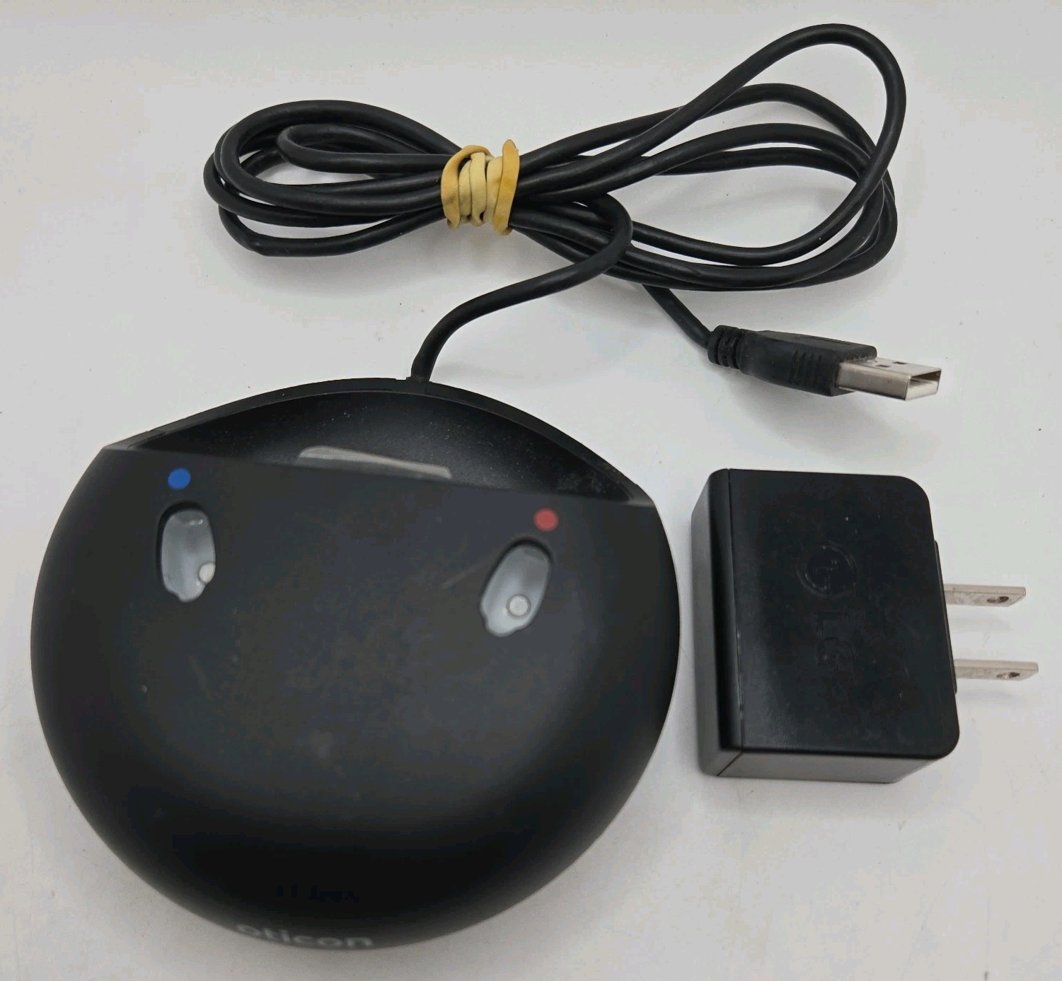 Desktop Oticon Charger 1.0 (C-1A2) for Opn S , More , Real , Zircon , Ruby