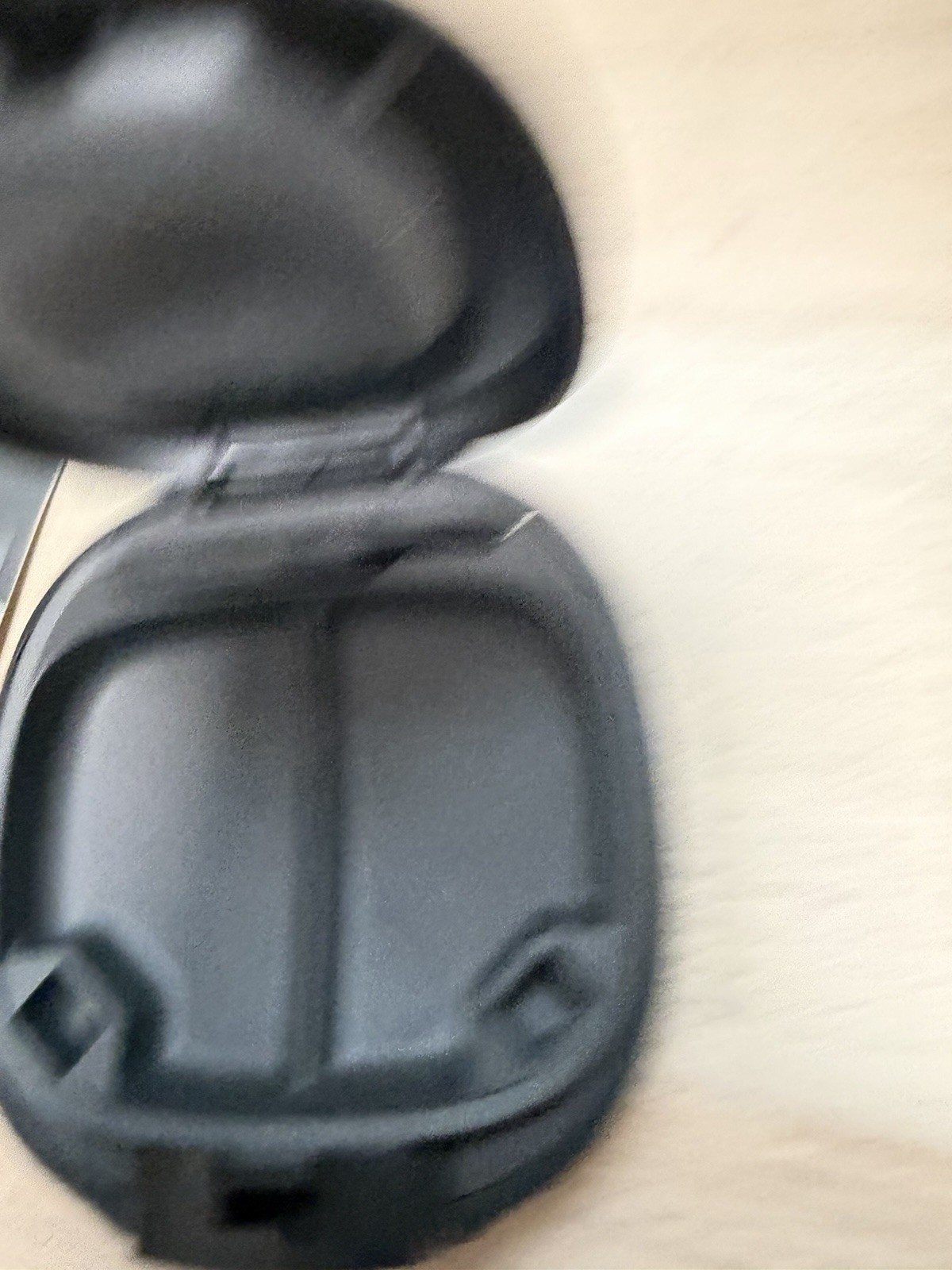 Oticon MiniFit Base 6 mm Double Vent Domes & Hard Case For Hearing Aids