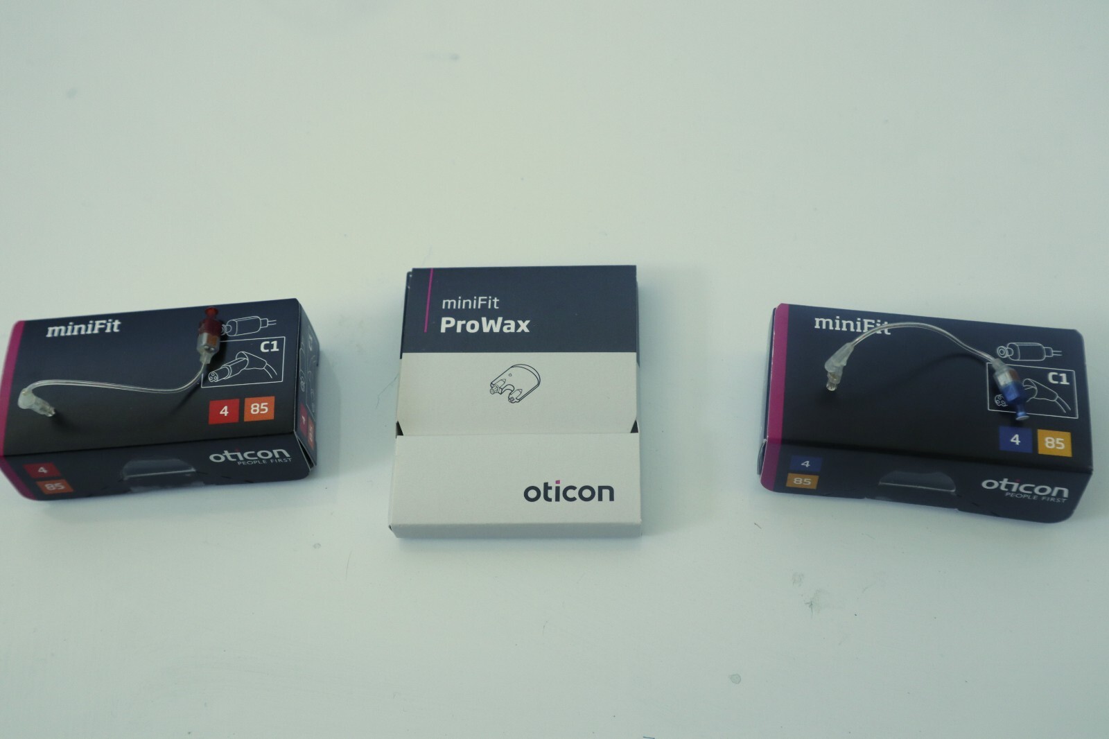 Brand New Oticon, TWO miniFit Receivers, 4-85 R+L receiver. FREE wax filter!