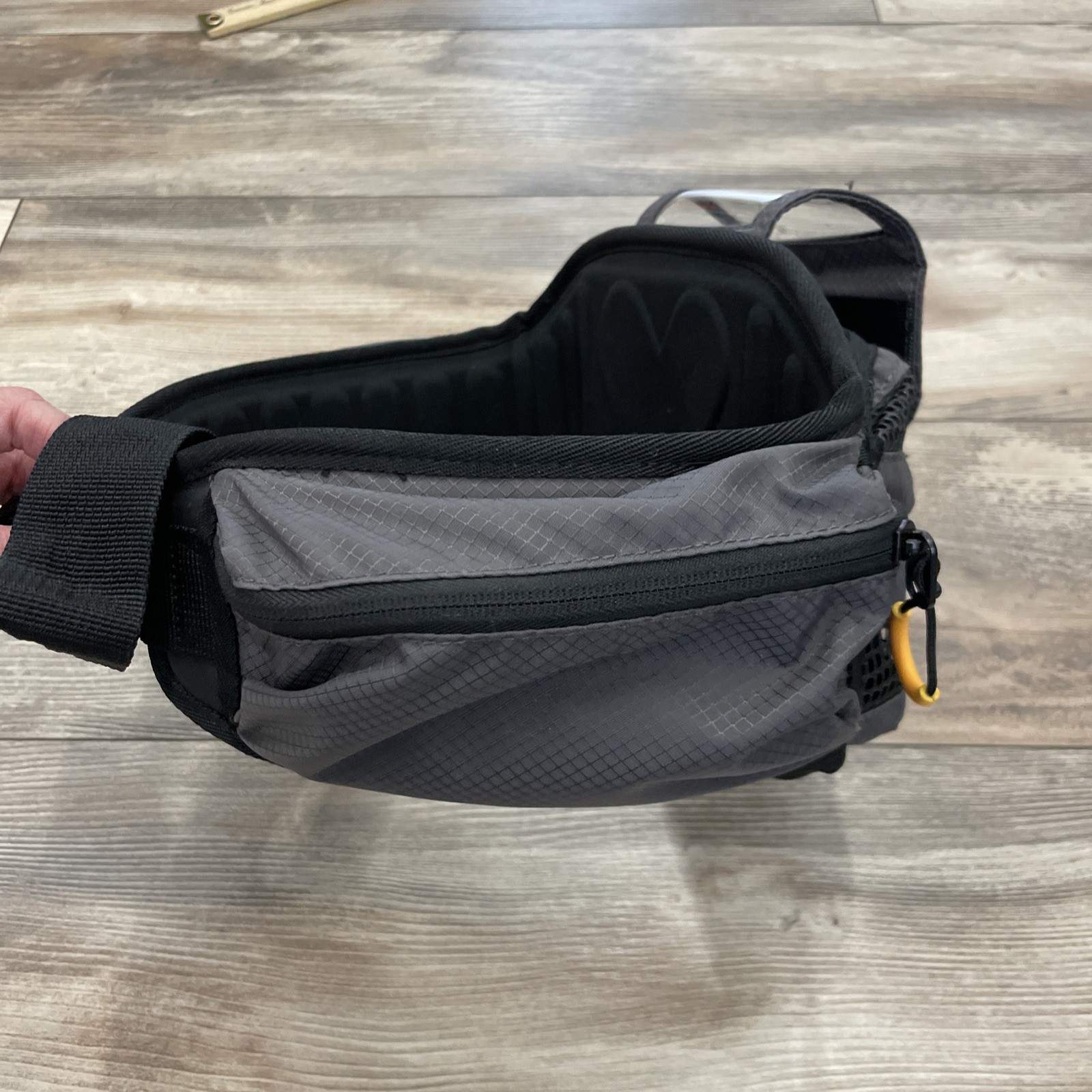 Inogen One G4 Hip Bag Only – Waist Belt / Fanny Pack Portable Carrier Gray