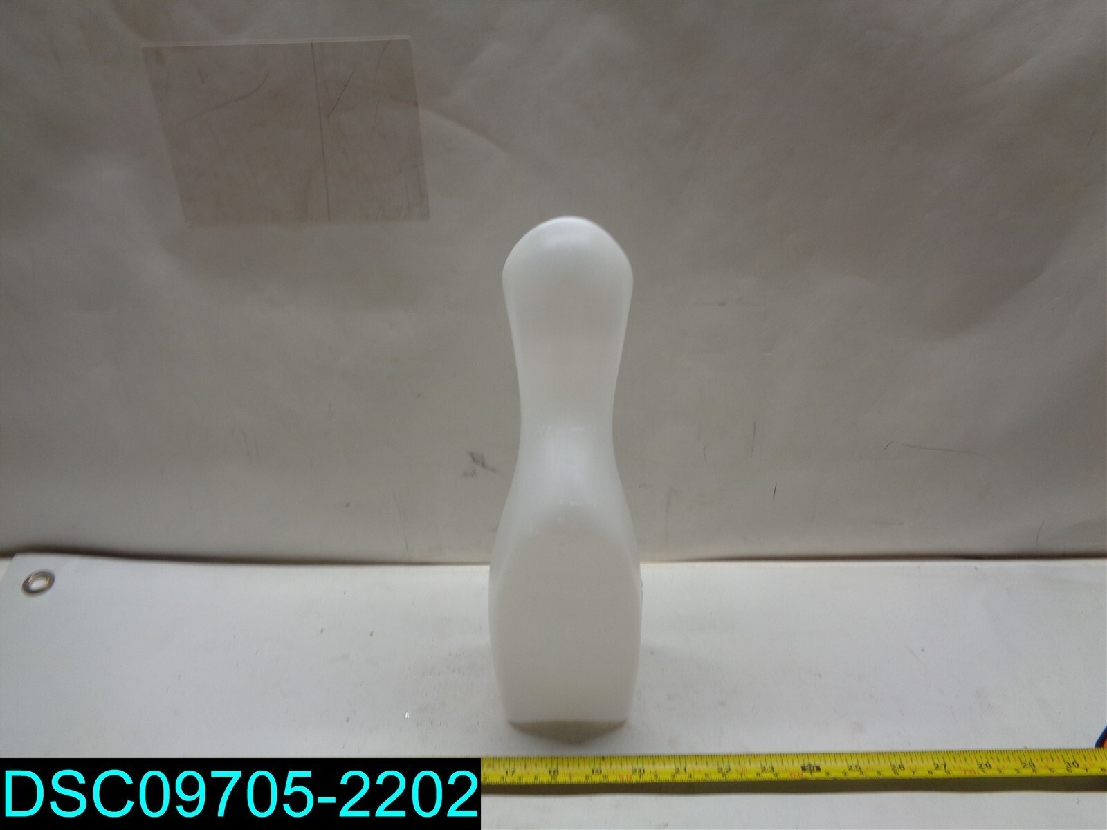 QTY=72: MEDEGEN H145-01 1000CC FEMALE URINAL 23.60″ X 23.30″ X 18.80″