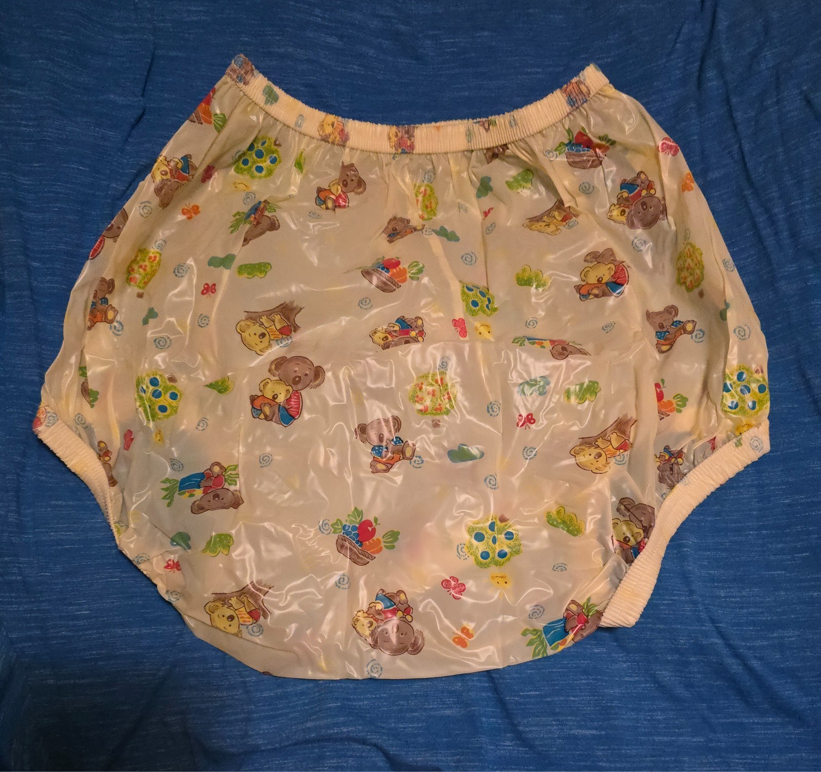 Incontinent Plastic Pant Adult SMALL Aussie Bears Enclosed Elastic High Rise
