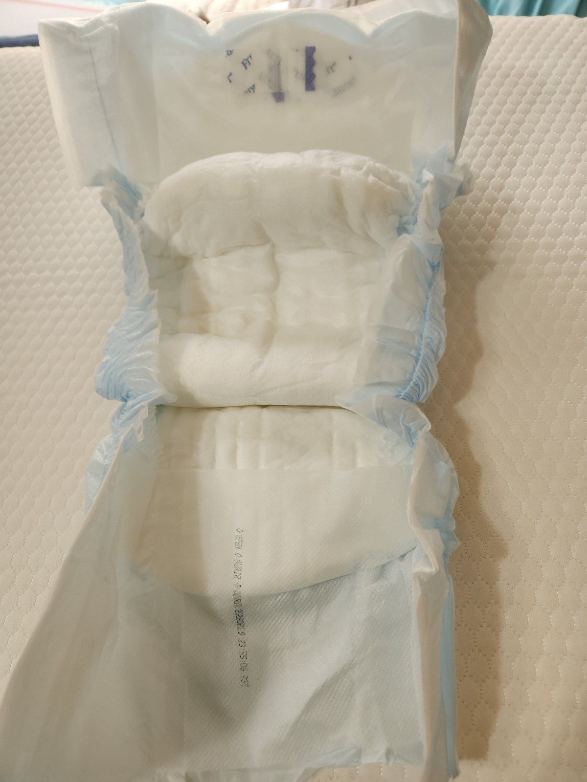 Medline Fitright Incontinence Diapers for Adults – 4 Count Sample Large