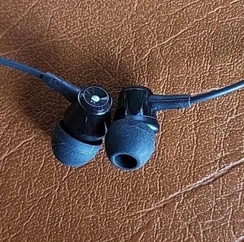 Maihear Rechargeable Hearing Amplifier/Aids Wireless Neckband Headphones BW20