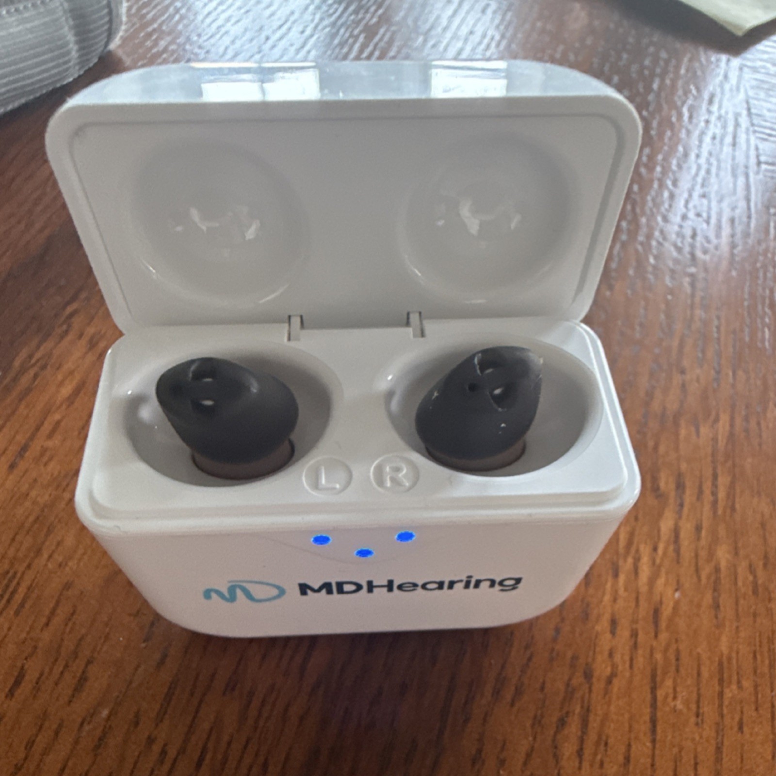 MDHearing NEO XS Hearing Aid White Adult Hearing Aid