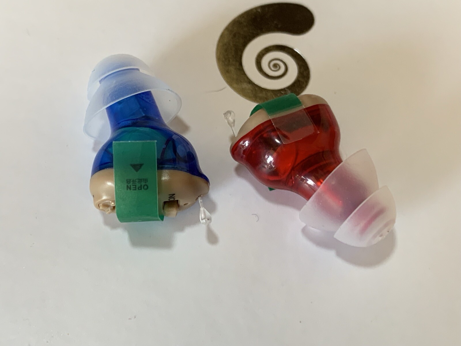 Enafort Hearing Amplifier Rechargeable, Mini CIC Digital Hearing Aids, Red/Blue