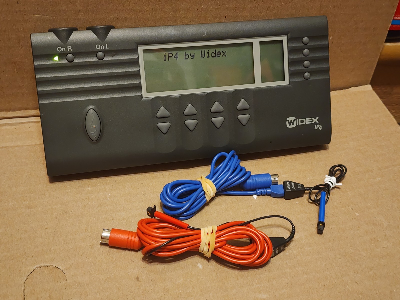 Widex ip4 Hearing Aid Programmer DK-3500 w/ Red/Blue Cables Wires