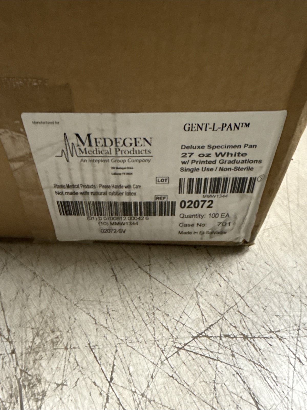 (100) MEDEGEN MEDICAL 02072 Deluxe Specimen Pan, 27 Oz Each, White