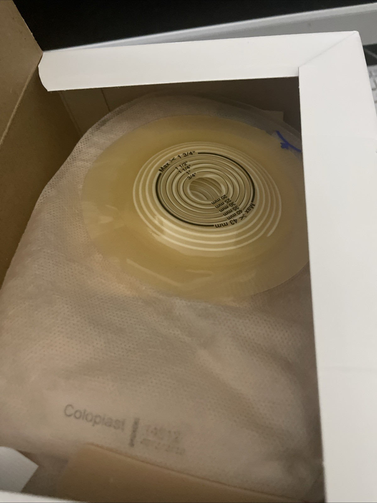 COLOPLAST ASSURA OSTOMY POUCH LOT OF 3 Box *NEW* 1-PIECE EASICLOSE WIDE OUTLET