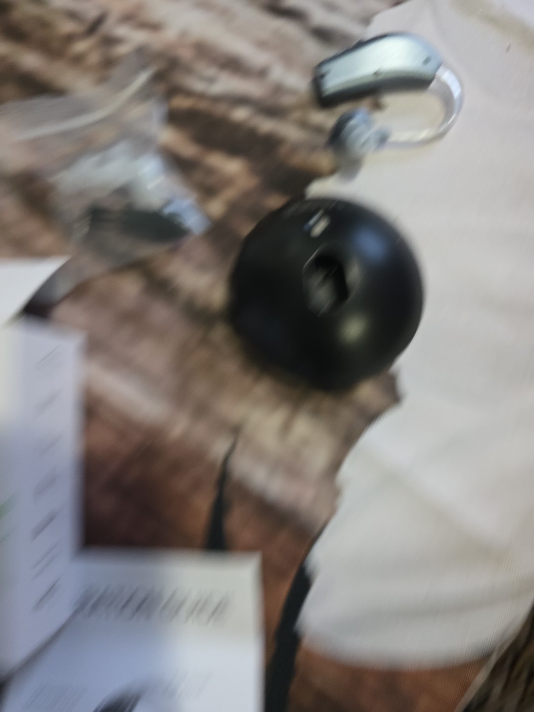 MEDca Rechargeable Digital Hearing Aid Sound Amplifier Behind The Ear HKY-V1