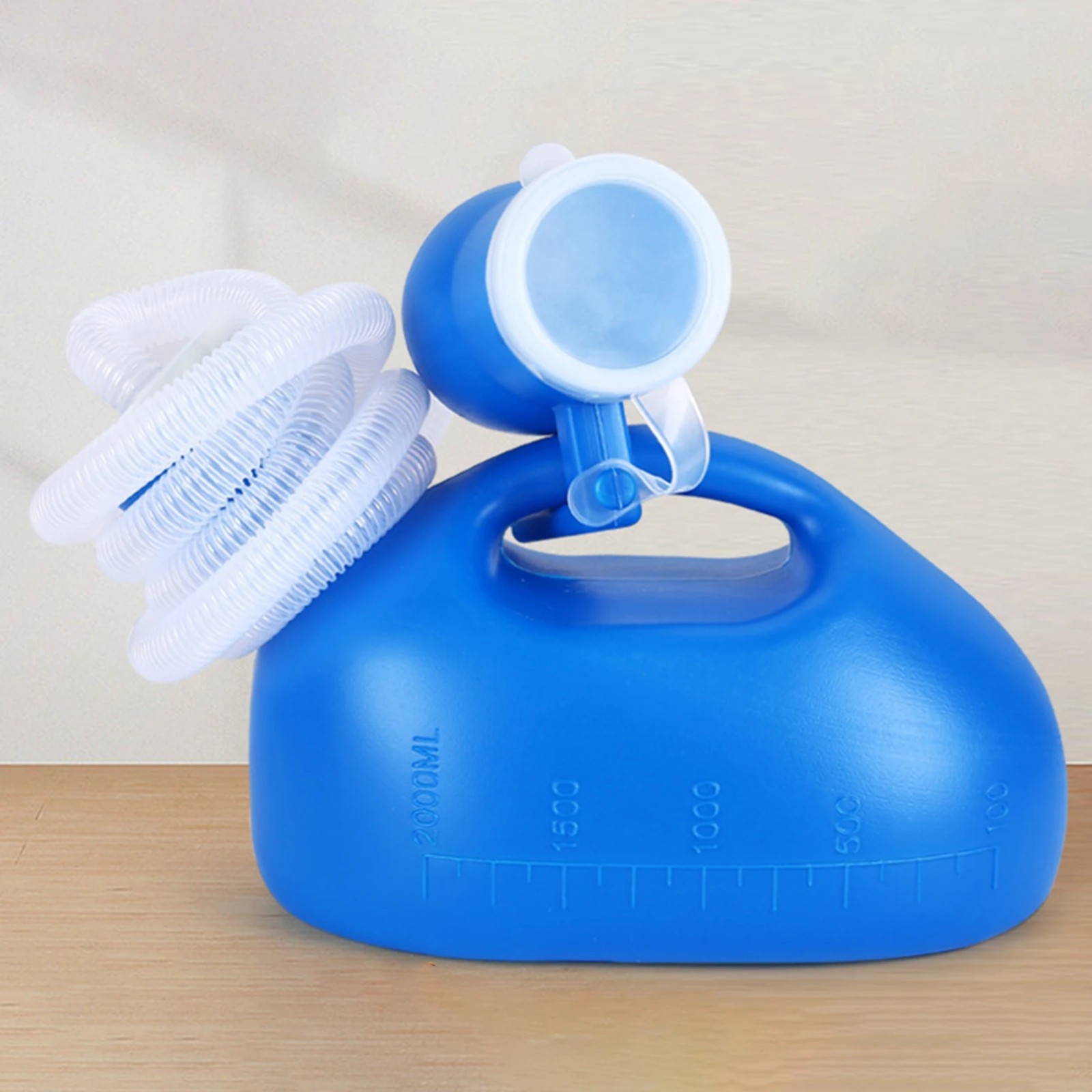 Urinal Bottle Male Urinals Portable Urine Bottle with Screw Lid 2000 ml with 1.6