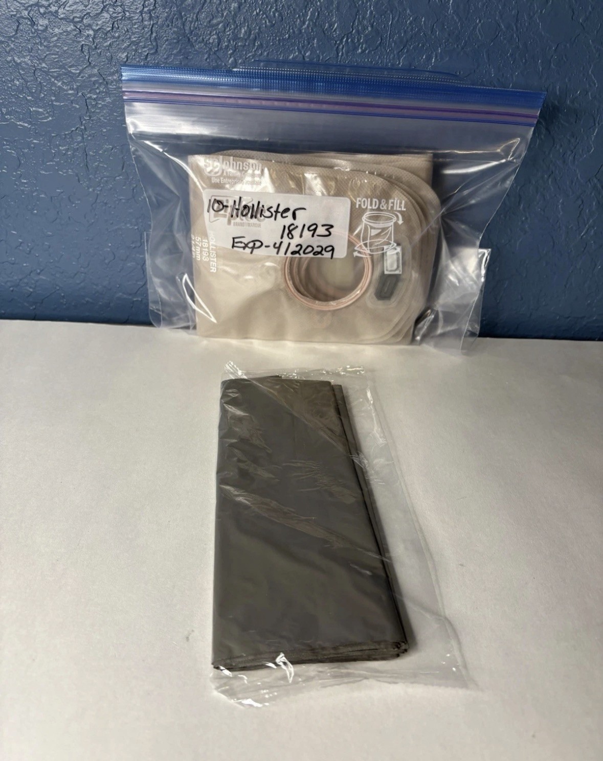 10-Hollister 18193 & 18183 Drainable Pouch w/Filter, 2-1/4″ Flange No Box 2029