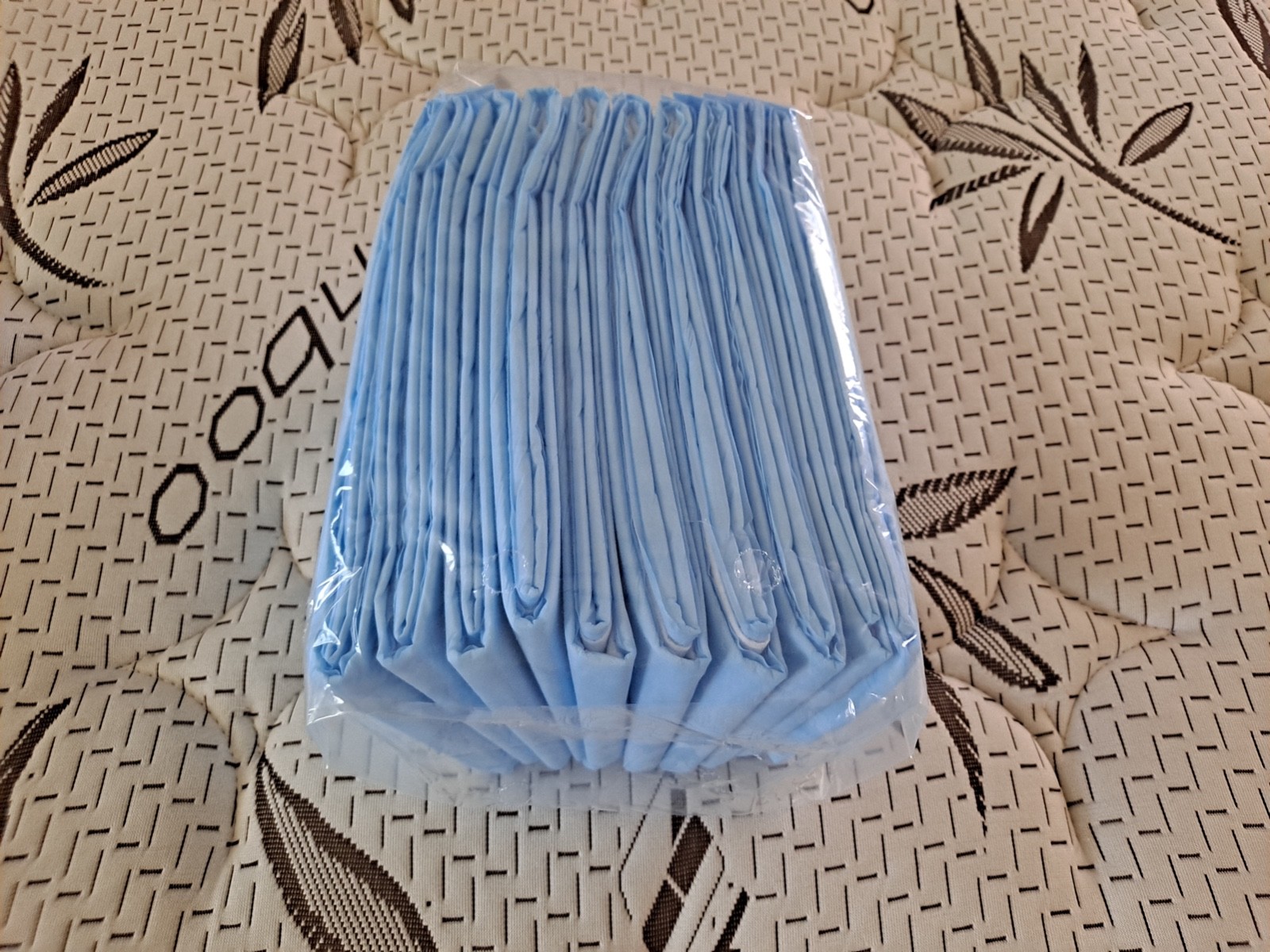 10 pack Disposable Bed Mats, Incontinence Light Blue Underpads 22″ x 35″