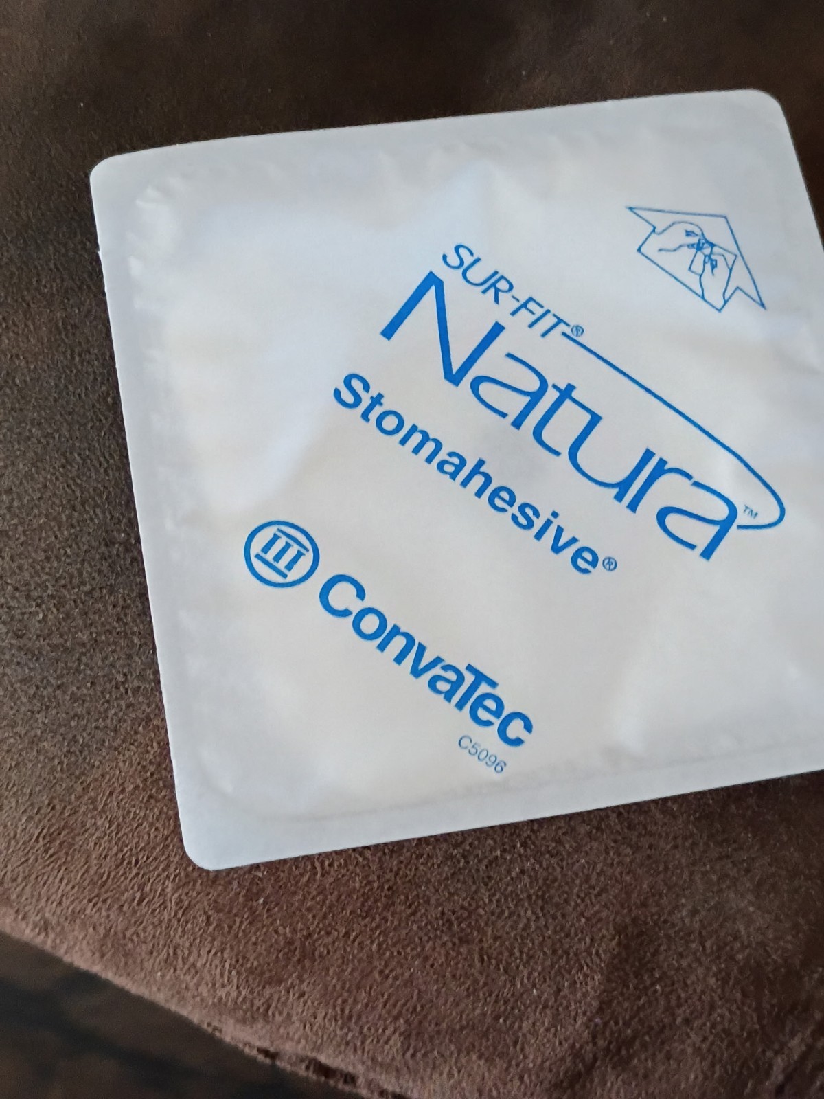 ConvaTec Natura Sur-Fit 2 1/4″ 57mm New Bo of 10 Durahesive Skin Barrier 401576