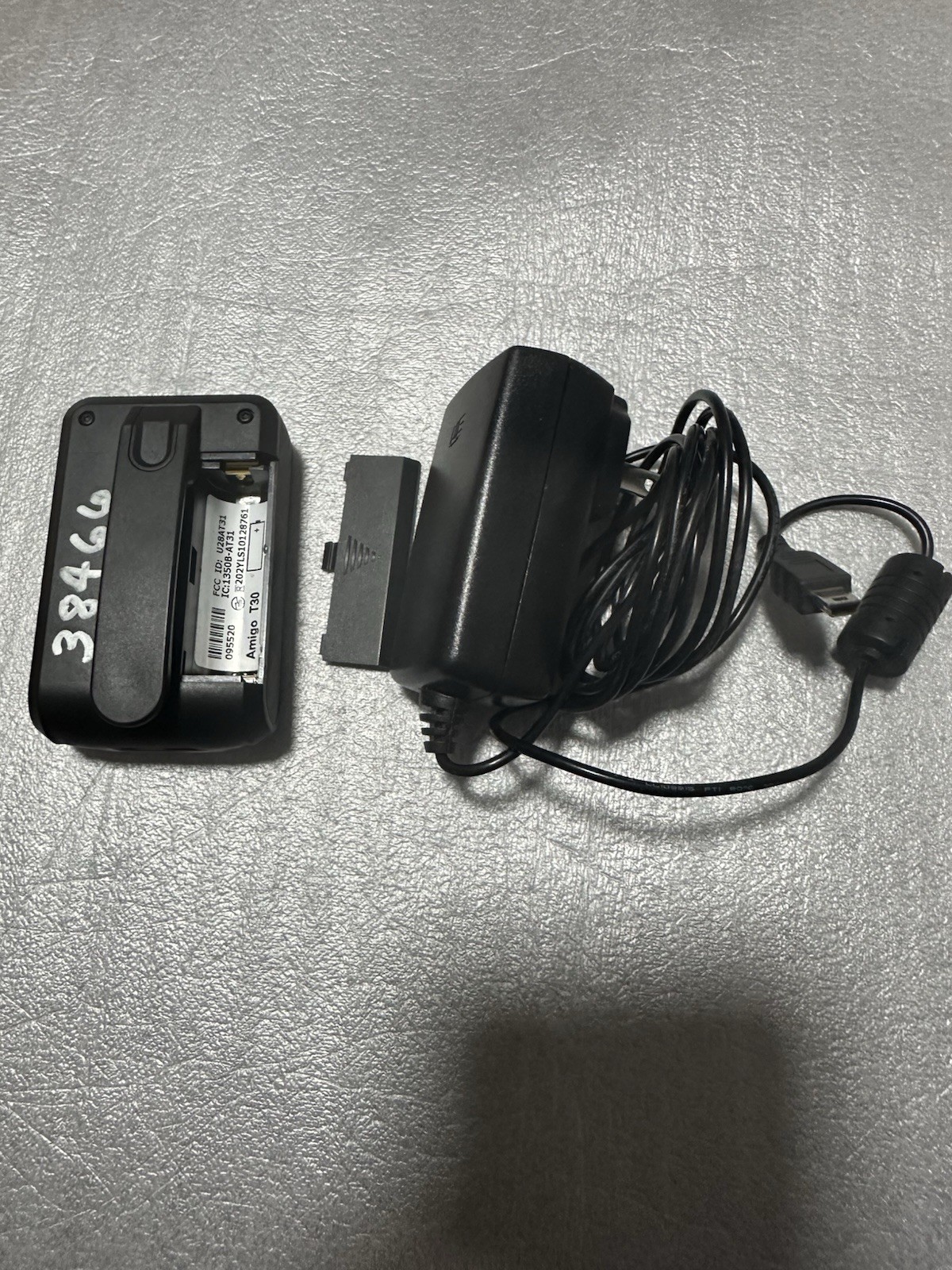 OTICON AMIGO T30 095520 BASIC TRANSMITTER USED IN GOOD CONDITION & CHARGER