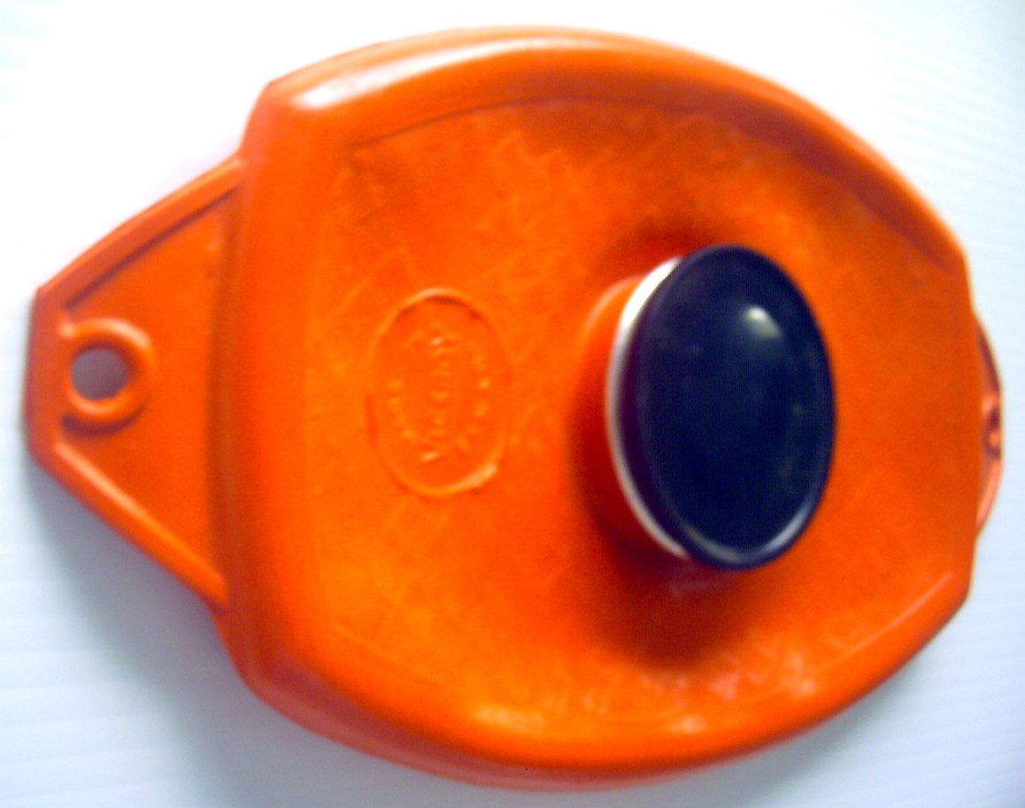 VINTAGE VICEROY WARMER, MADE IN CANADA