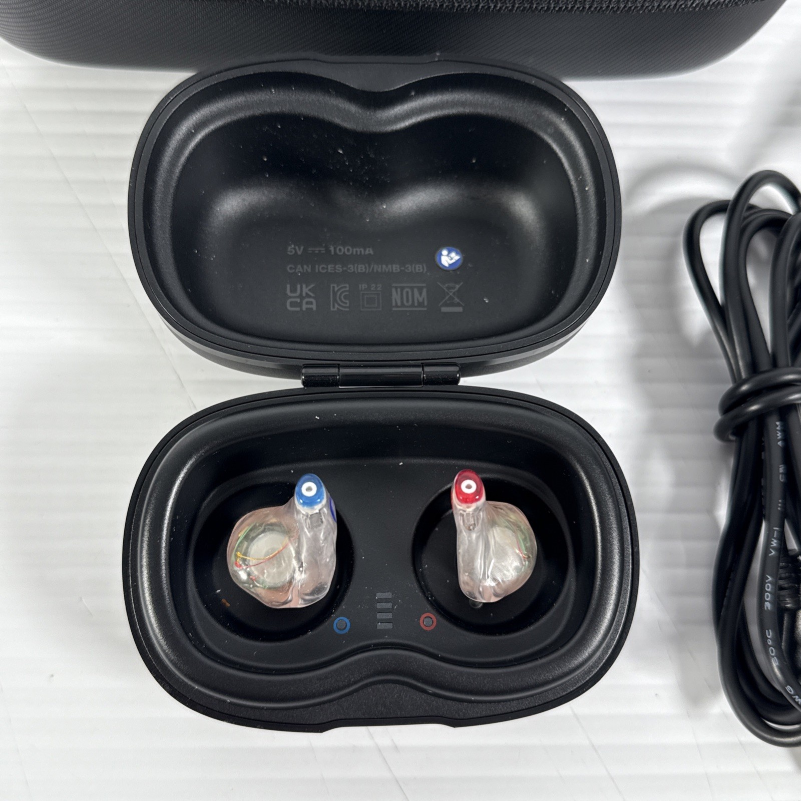 STARKEY GENESIS AI 24 ITC R Hearing Aids Pair & Charging Case Bluetooth